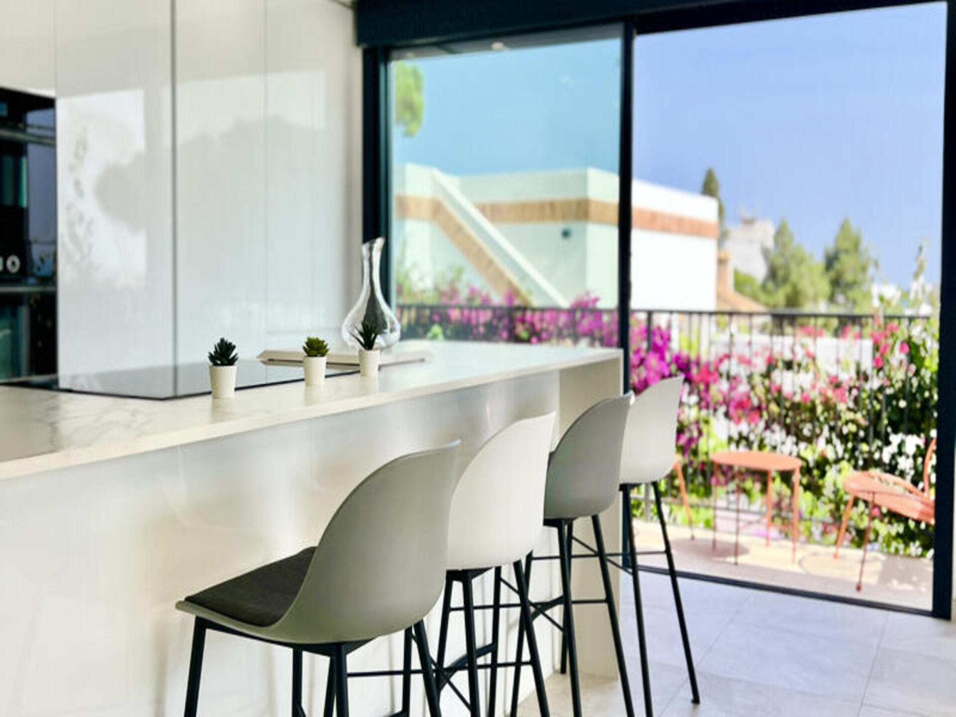 Stijlvol gerenoveerd appartement met privézwembad in La Cala de Mijas - foto 14