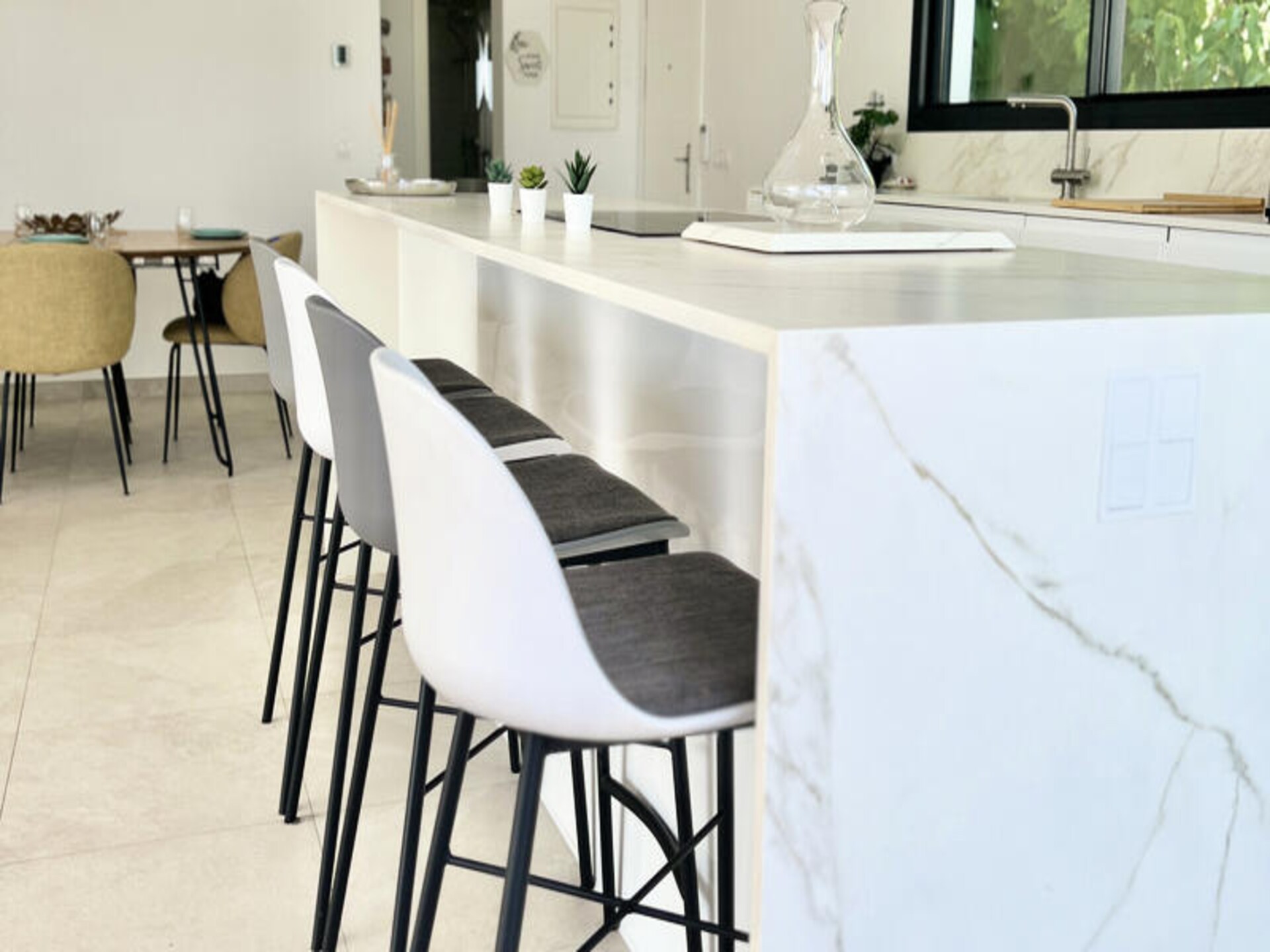 Stijlvol gerenoveerd appartement met privézwembad in La Cala de Mijas - foto 15