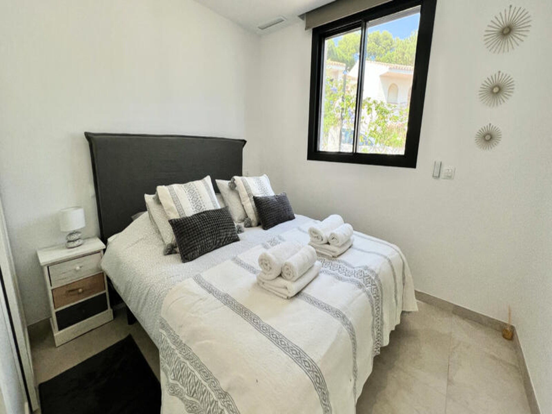 Stijlvol gerenoveerd appartement met privézwembad in La Cala de Mijas - foto 33