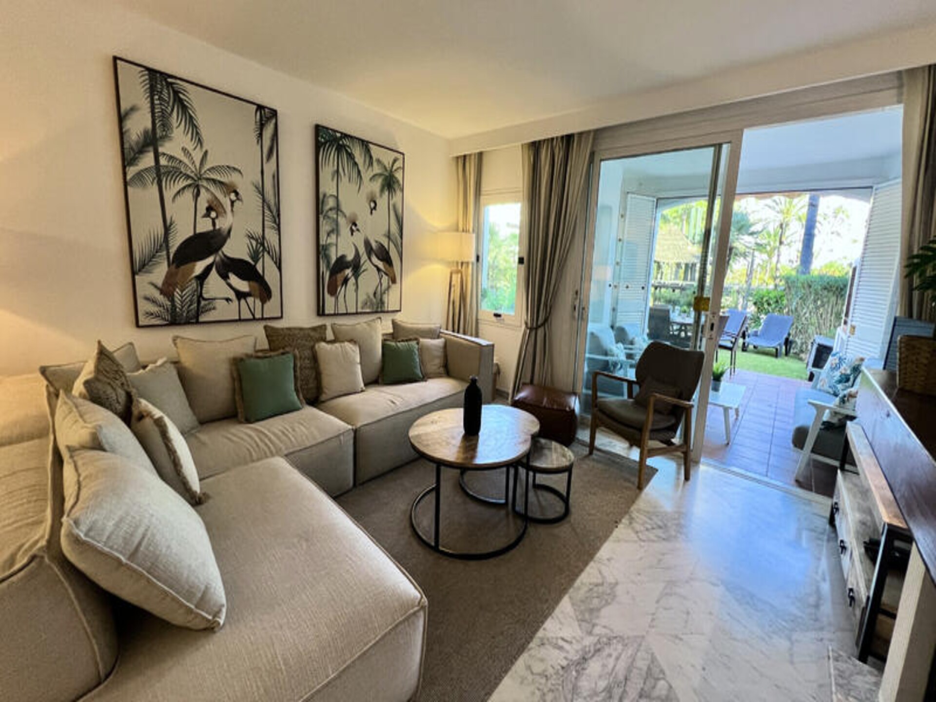 Strandappartement met privétuin en zeezicht op 30 meter van zee in Estepona - foto 16