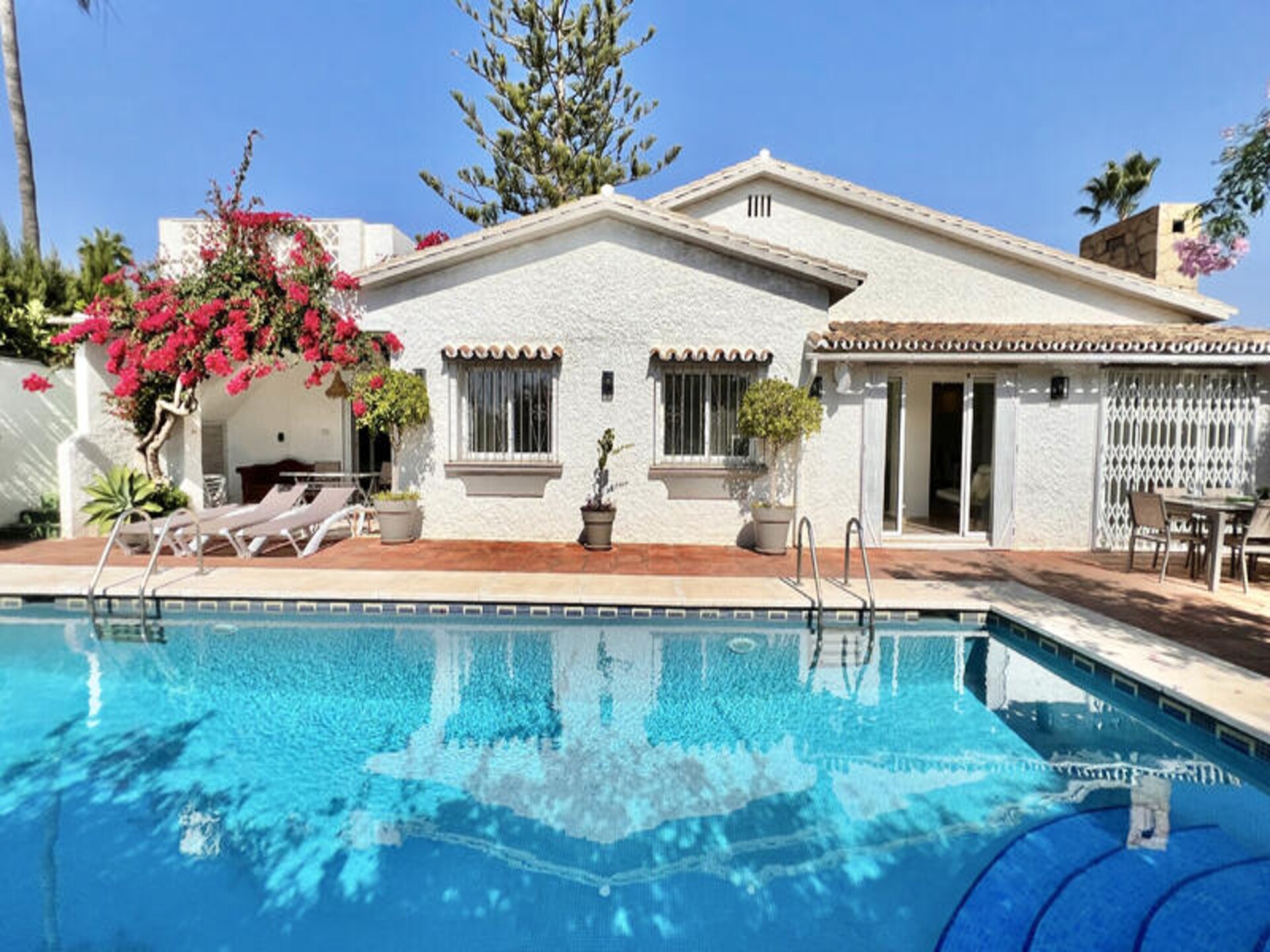 Licht appartement bij het strand van El Saladillo, Estepona - foto 8