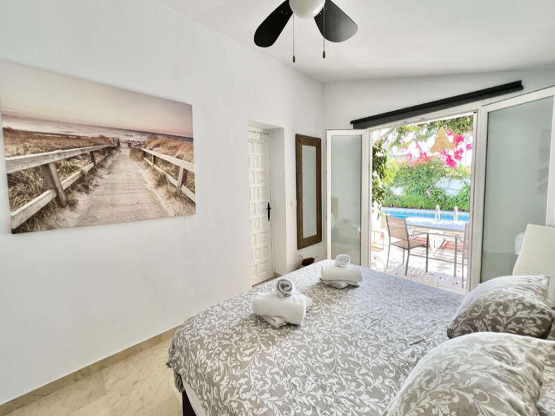 Licht appartement bij het strand van El Saladillo, Estepona - foto 27