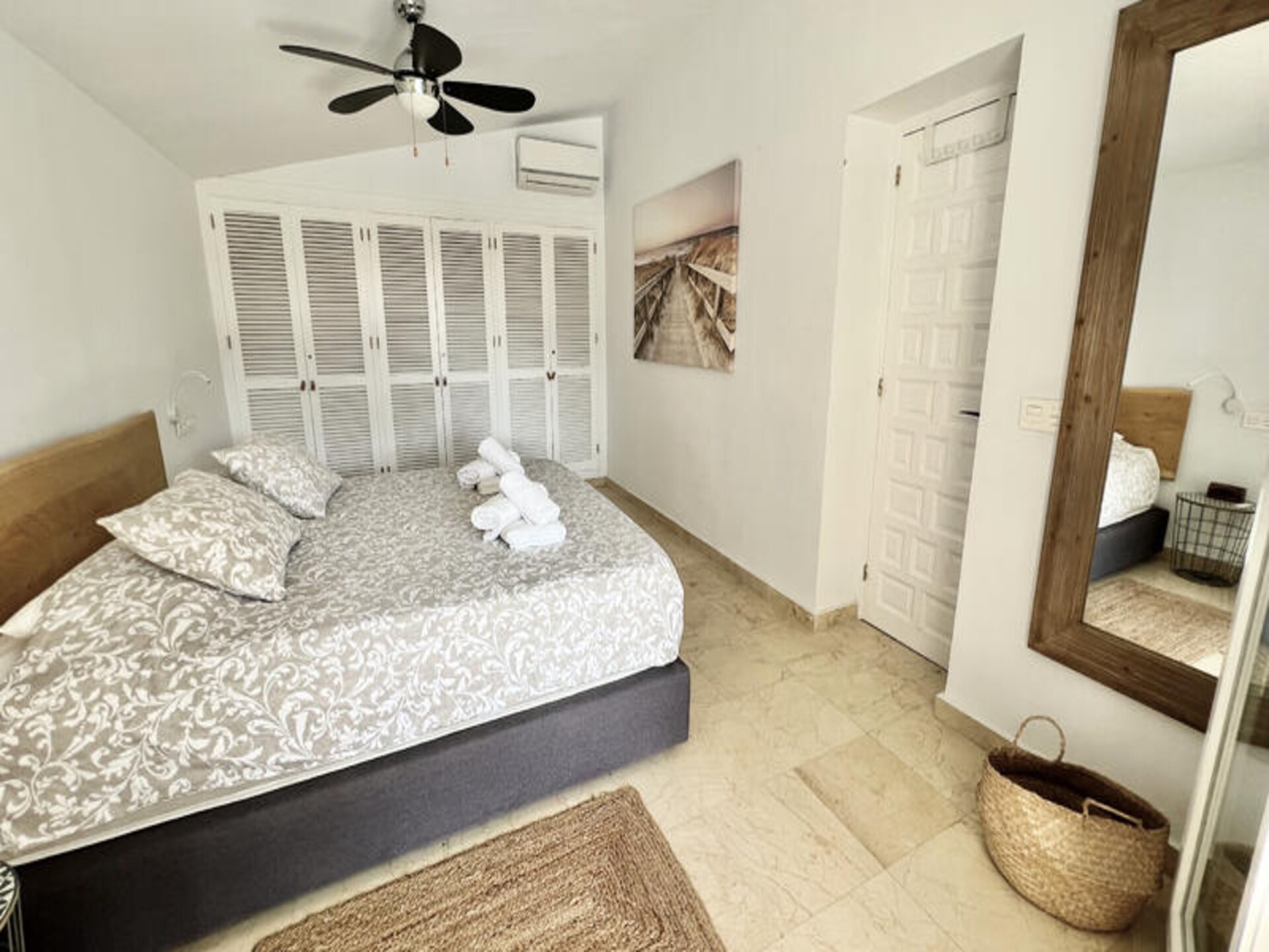 Licht appartement bij het strand van El Saladillo, Estepona - foto 28