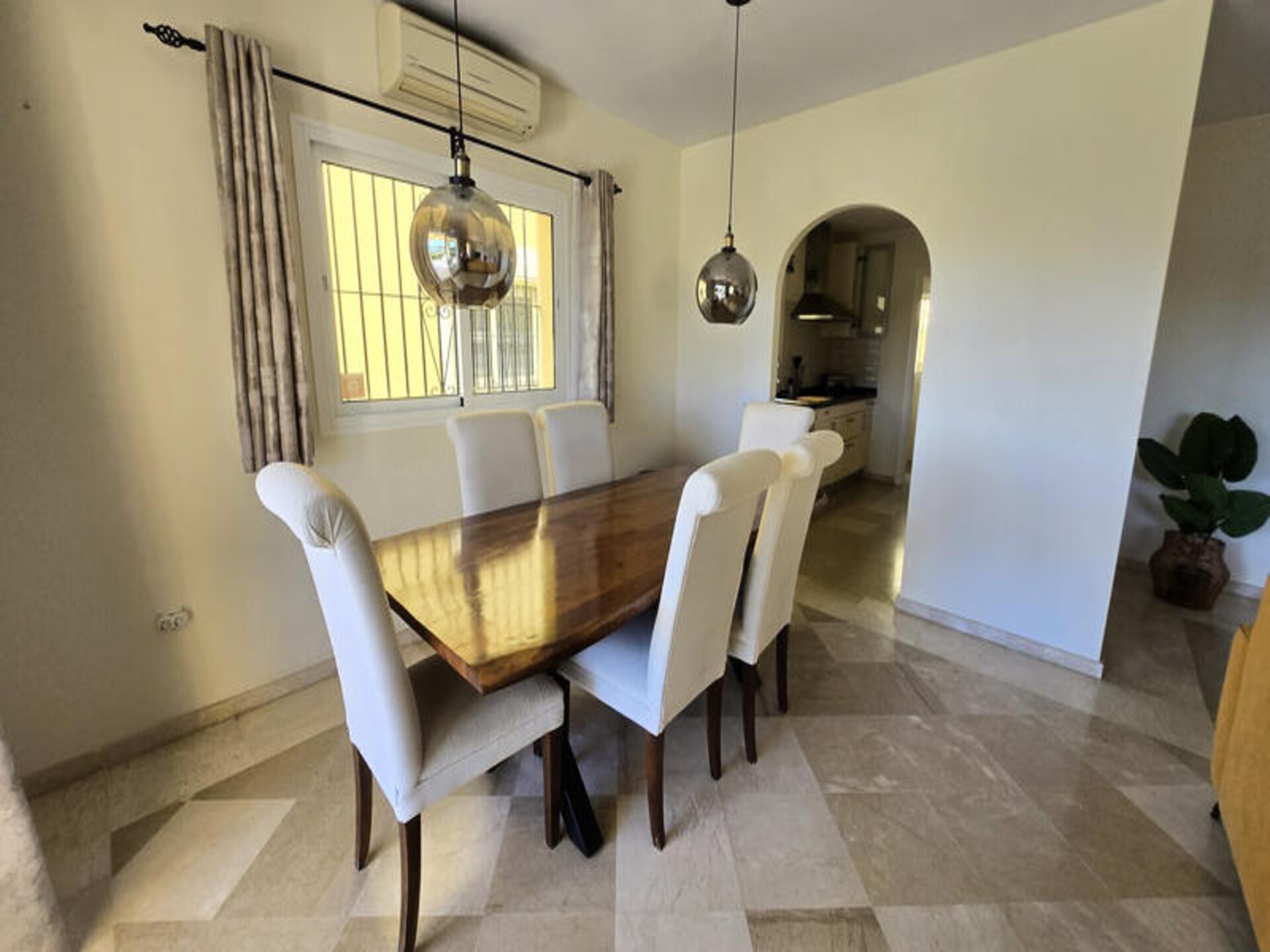Ruim appartement in Mijas met zeezicht, zwembad en dakterras - foto 20