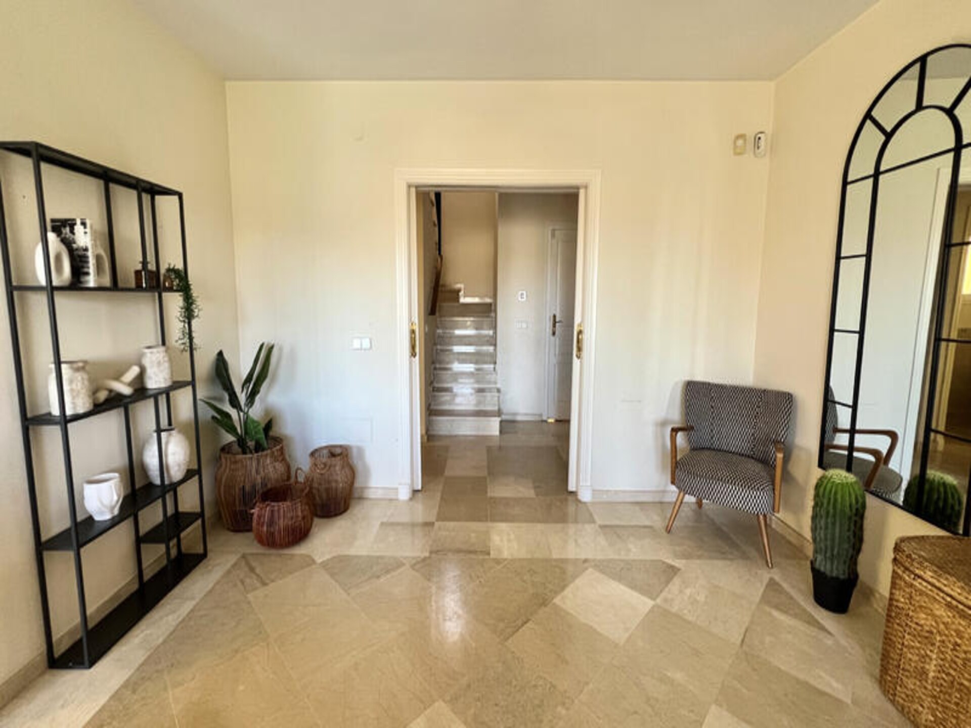 Ruim appartement in Mijas met zeezicht, zwembad en dakterras - foto 21