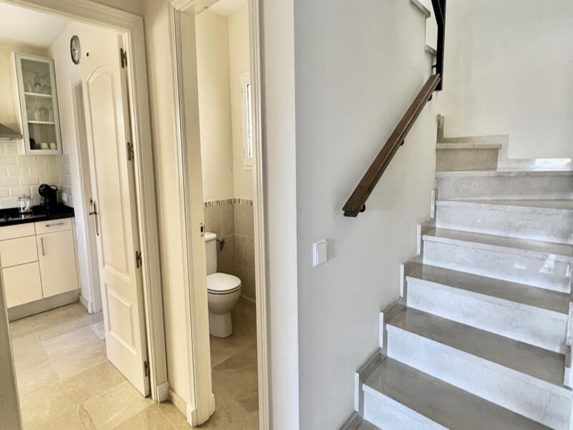 Ruim appartement in Mijas met zeezicht, zwembad en dakterras - foto 28