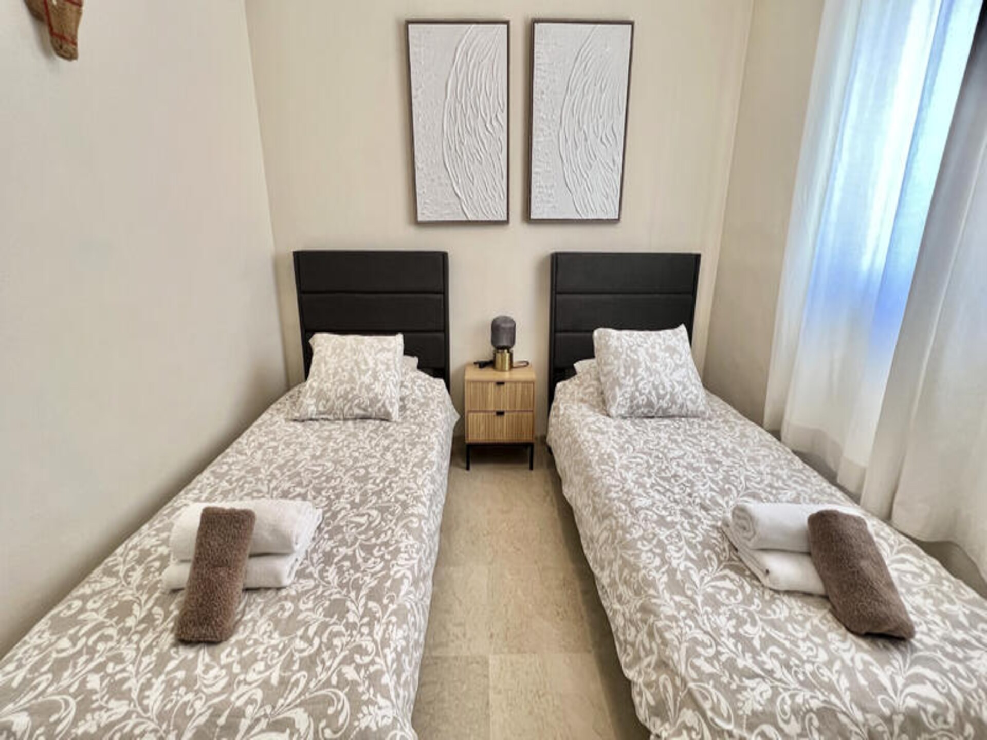 Ruim appartement in Mijas met zeezicht, zwembad en dakterras - foto 36