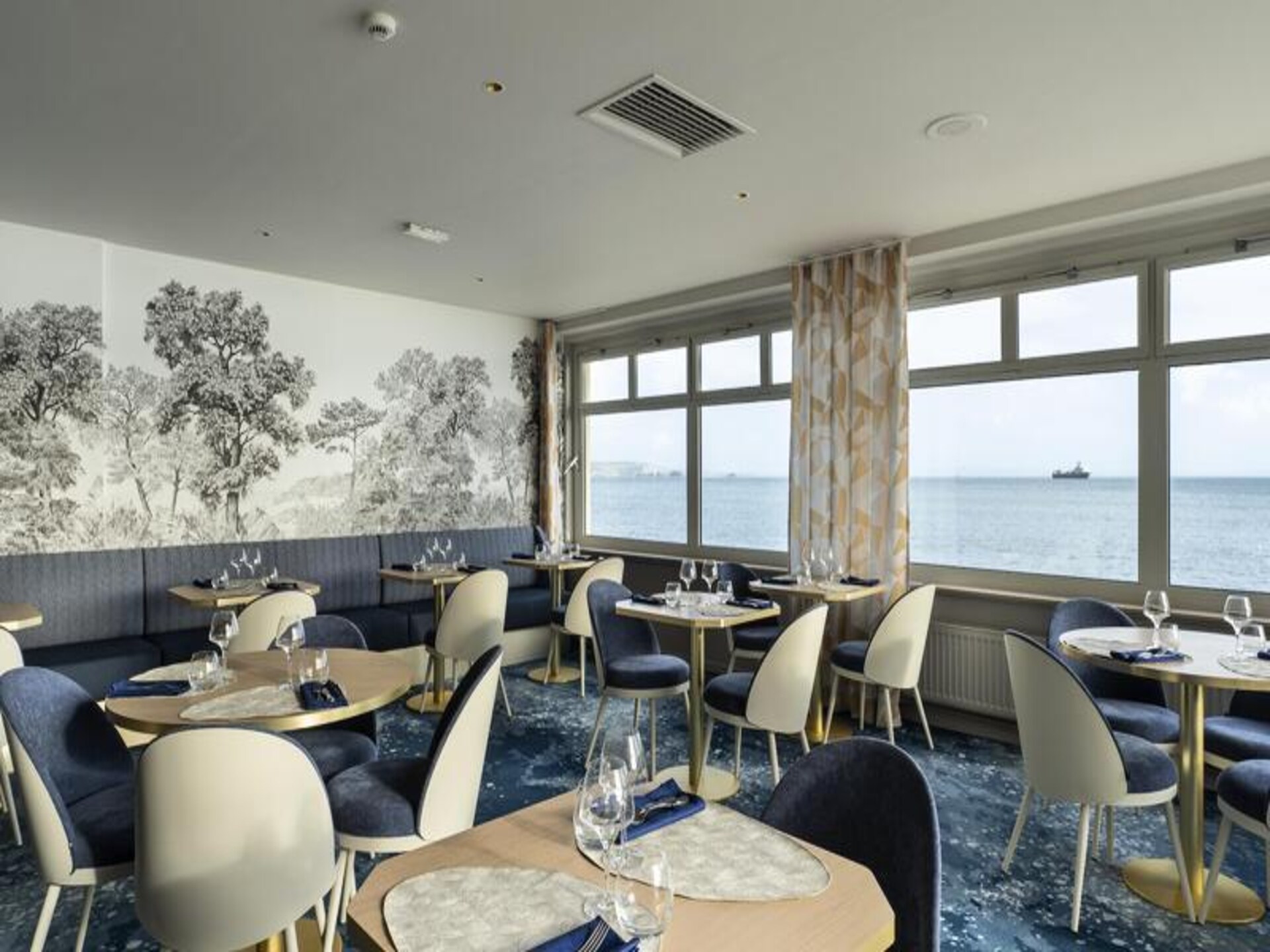 Uitzicht op zee in Morgat: appartement voor 2 bij Grand Hôtel De La Mer - foto 15