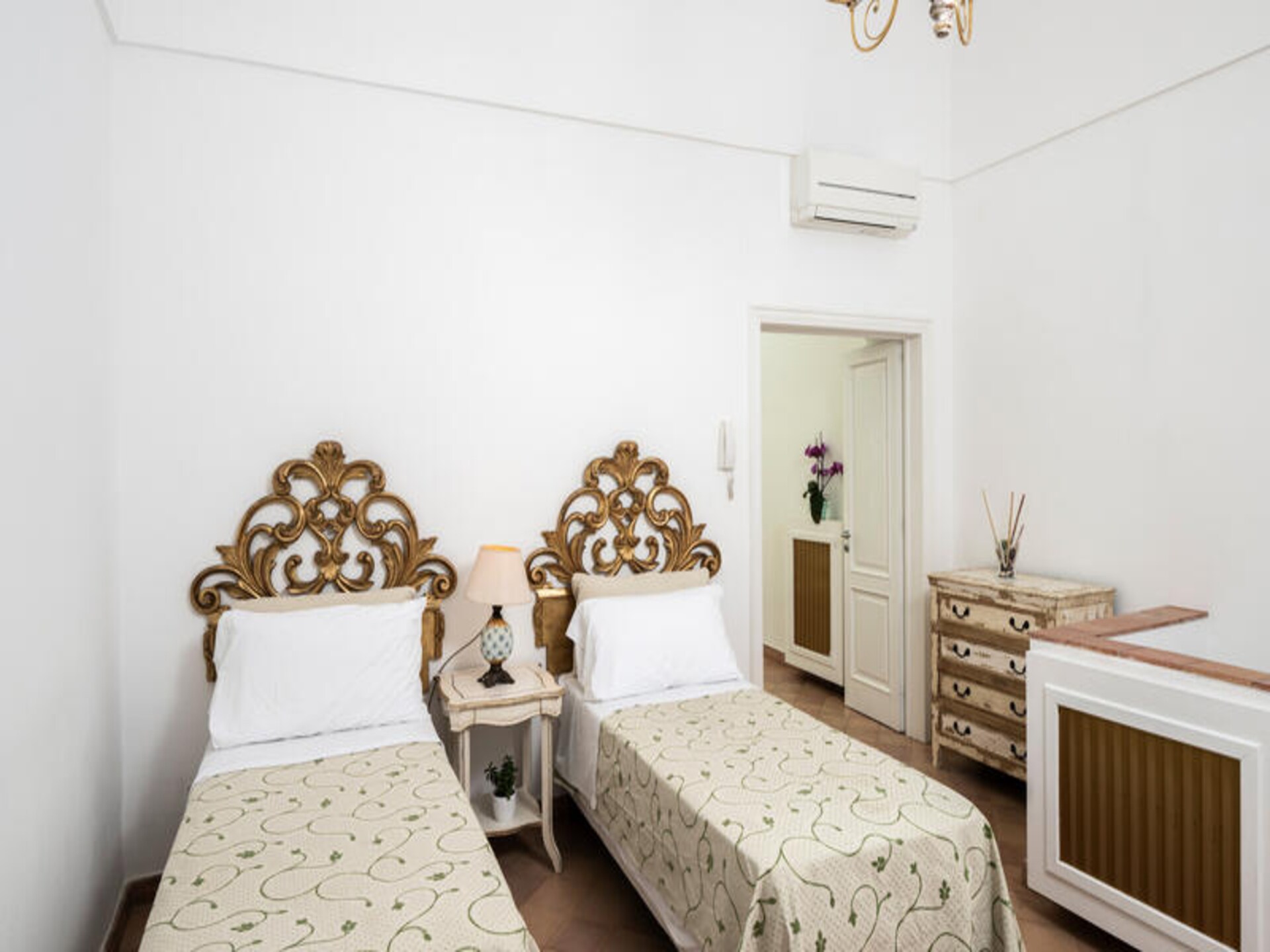 Villa Panorama: Elegant appartement met zeezicht en tuin in Praiano - foto 24