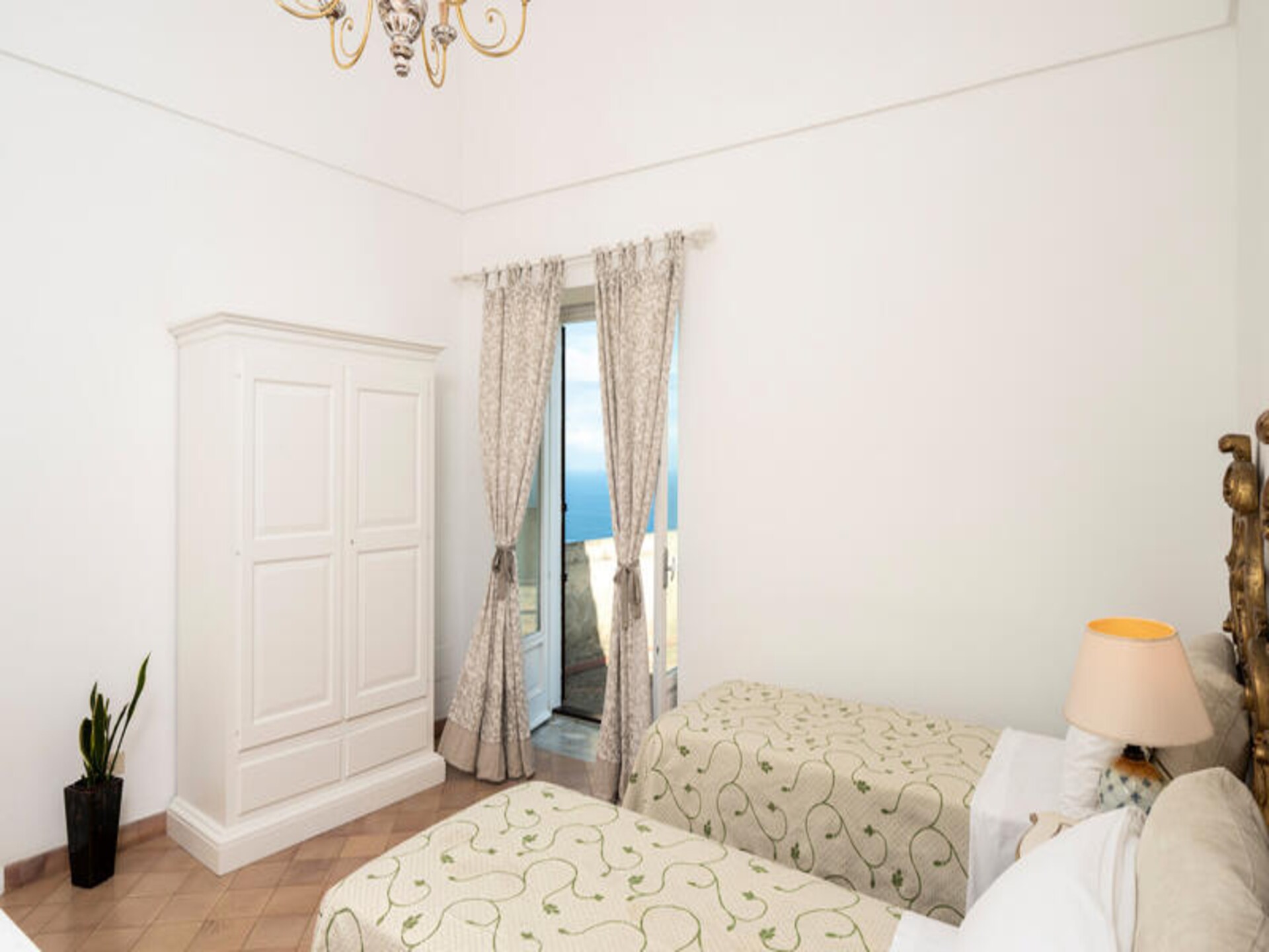 Villa Panorama: Elegant appartement met zeezicht en tuin in Praiano - foto 25