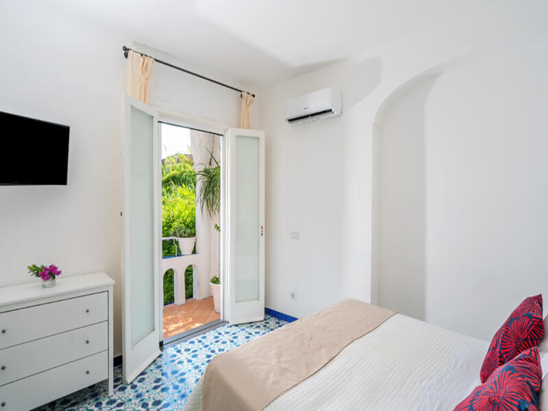 Villa Bijoux: luxe appartement met zwembad en zeezicht aan de Amalfikust - foto 44