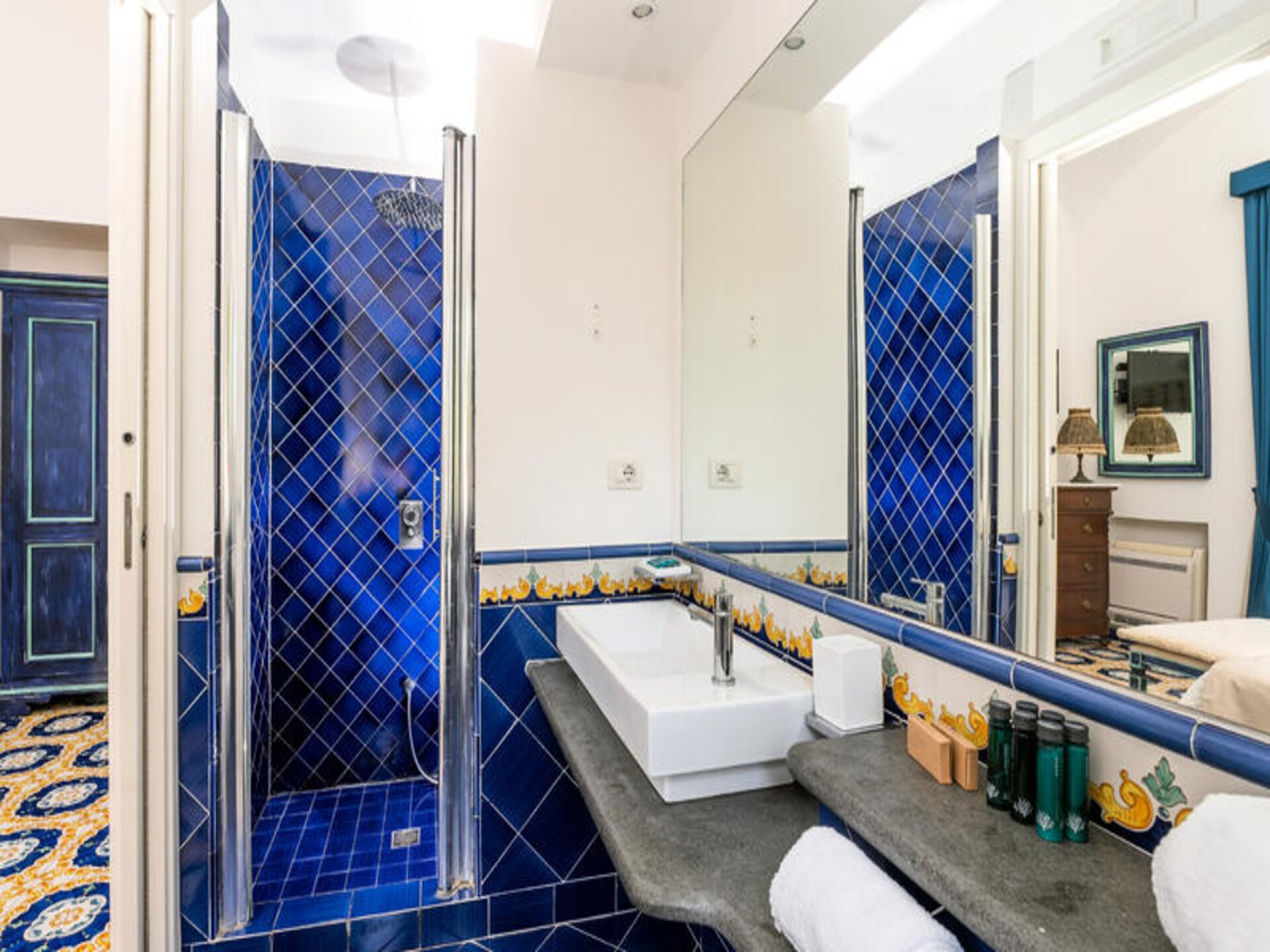 Villa Bijoux: luxe appartement met zwembad en zeezicht aan de Amalfikust - foto 47