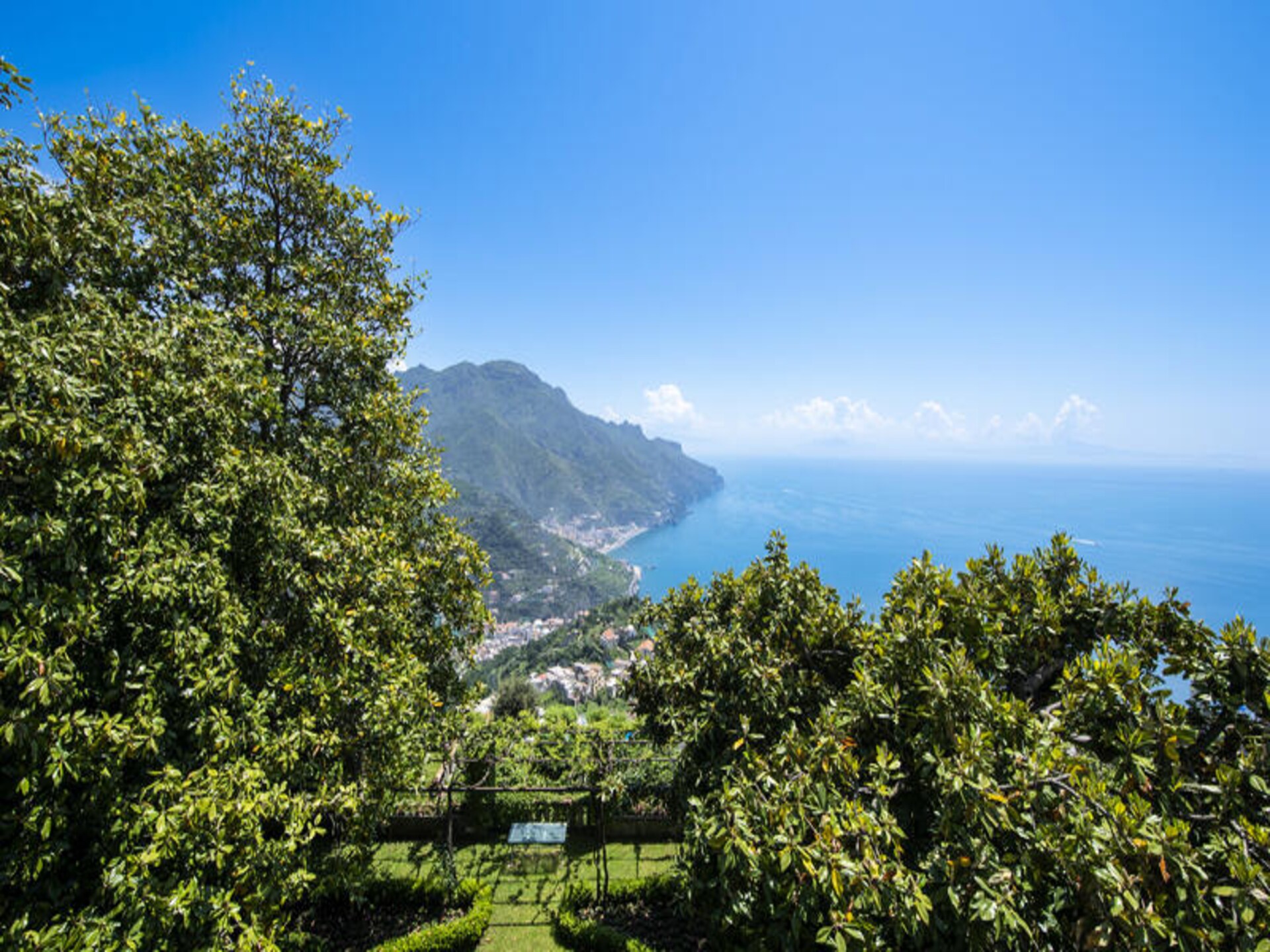 Romantisch appartement in Ravello met terras, jacuzzi en uitzicht op de Belvedere - foto 13