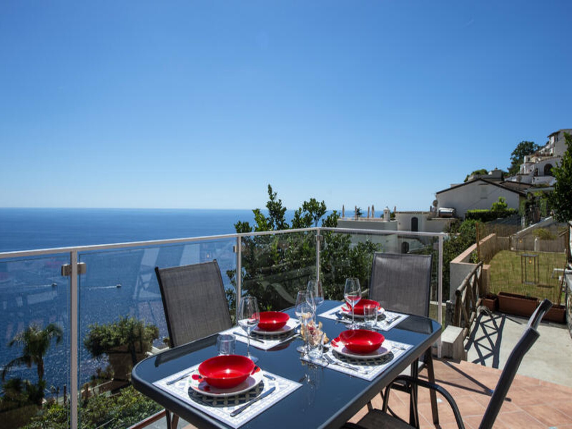 Licht appartement met panoramisch zeezicht in het hart van Praiano - foto 16
