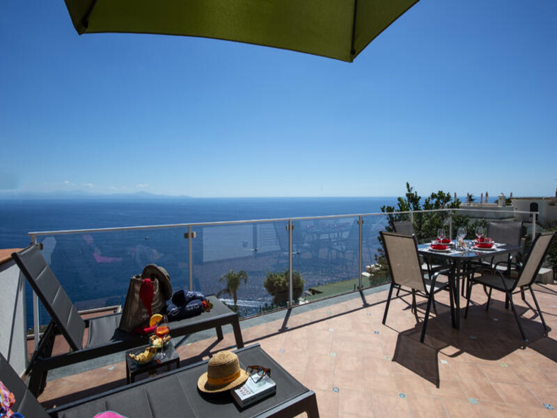 Licht appartement met panoramisch zeezicht in het hart van Praiano - foto 20