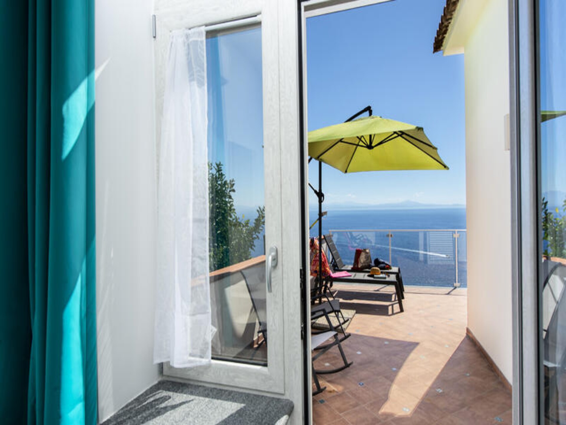Licht appartement met panoramisch zeezicht in het hart van Praiano - foto 22