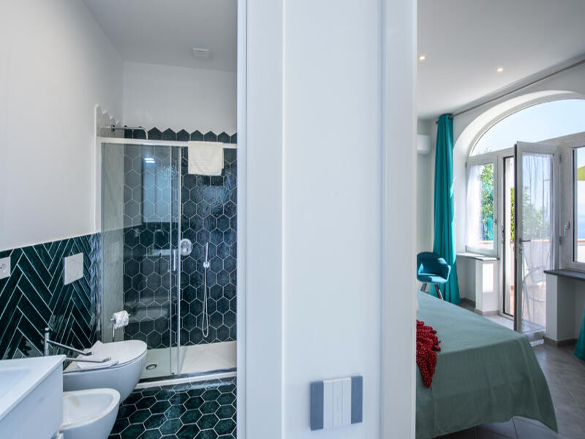 Licht appartement met panoramisch zeezicht in het hart van Praiano - foto 31
