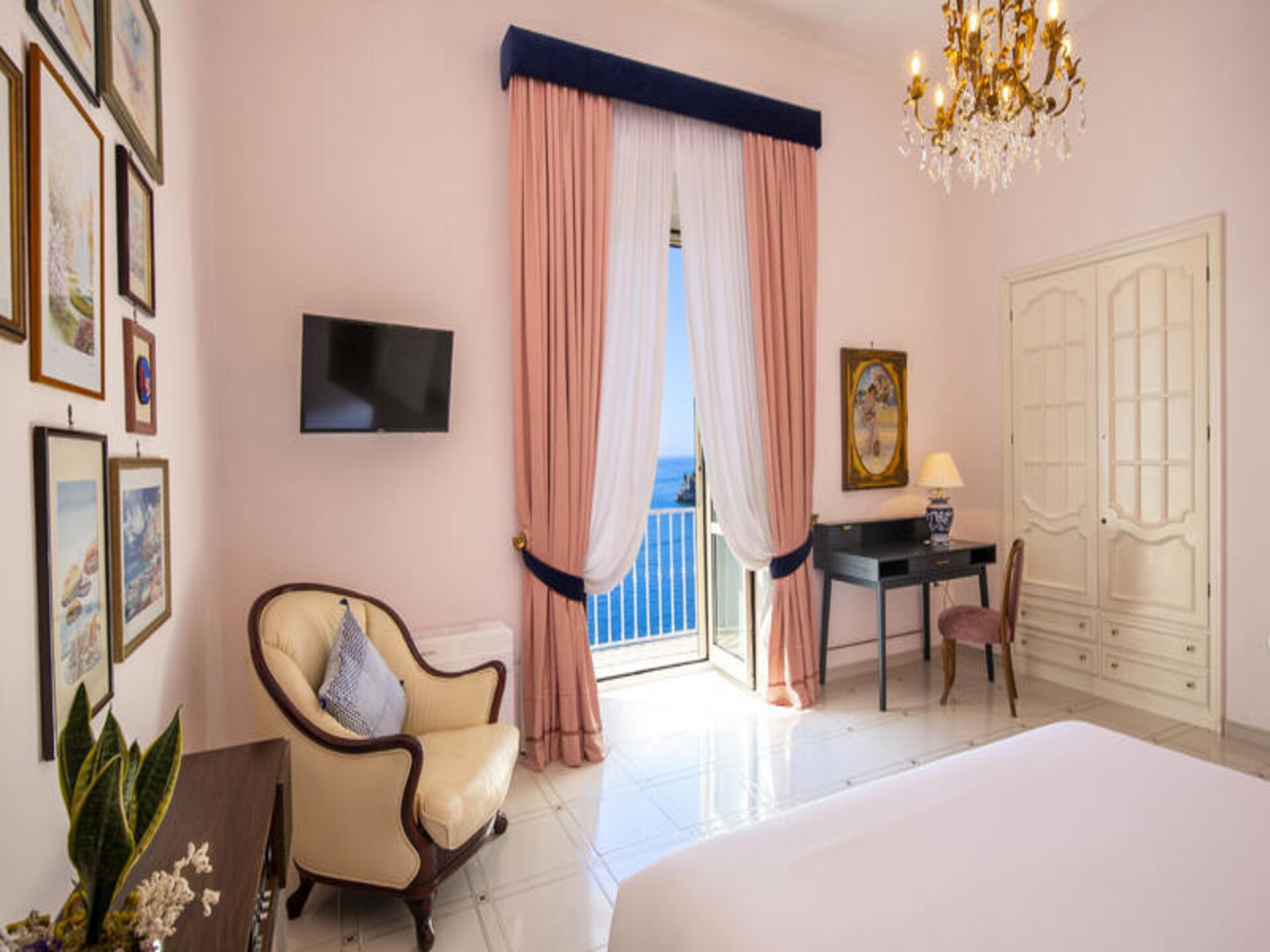 Villa Arte: luxe appartement met zeezicht en zwembad aan de Amalfikust - foto 48