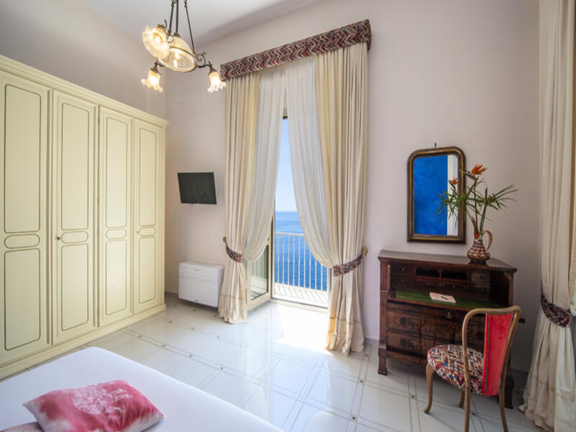 Villa Arte: luxe appartement met zeezicht en zwembad aan de Amalfikust - foto 61