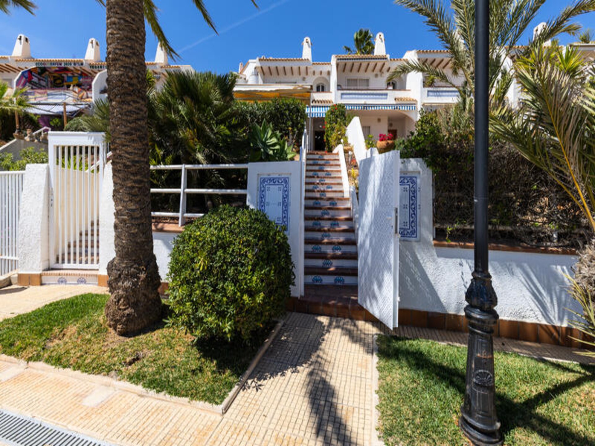 Ruim appartement aan de Costa Blanca met tuin, 5 km van La Zenia Boulevard - foto 18