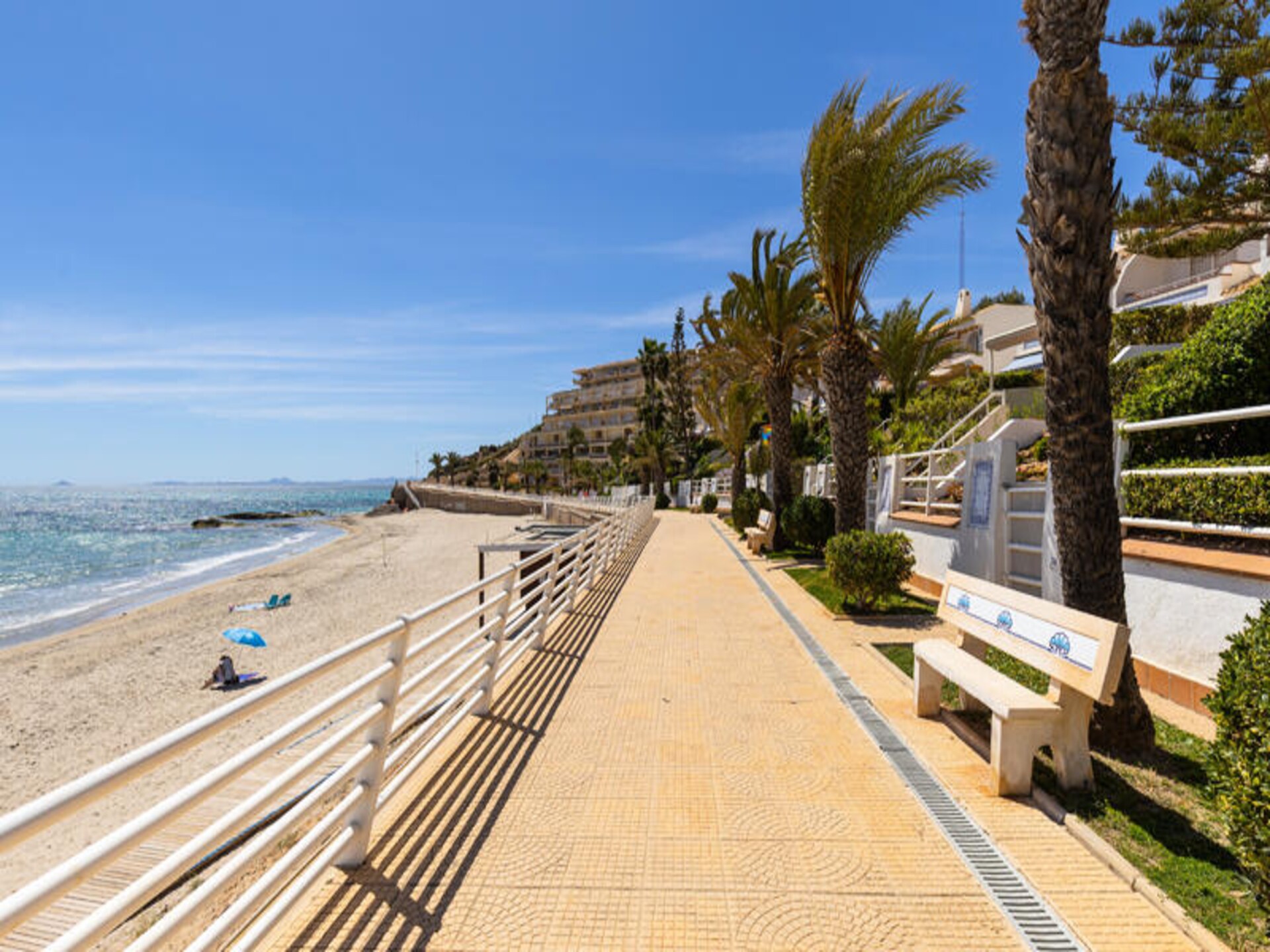 Ruim appartement aan de Costa Blanca met tuin, 5 km van La Zenia Boulevard - foto 31