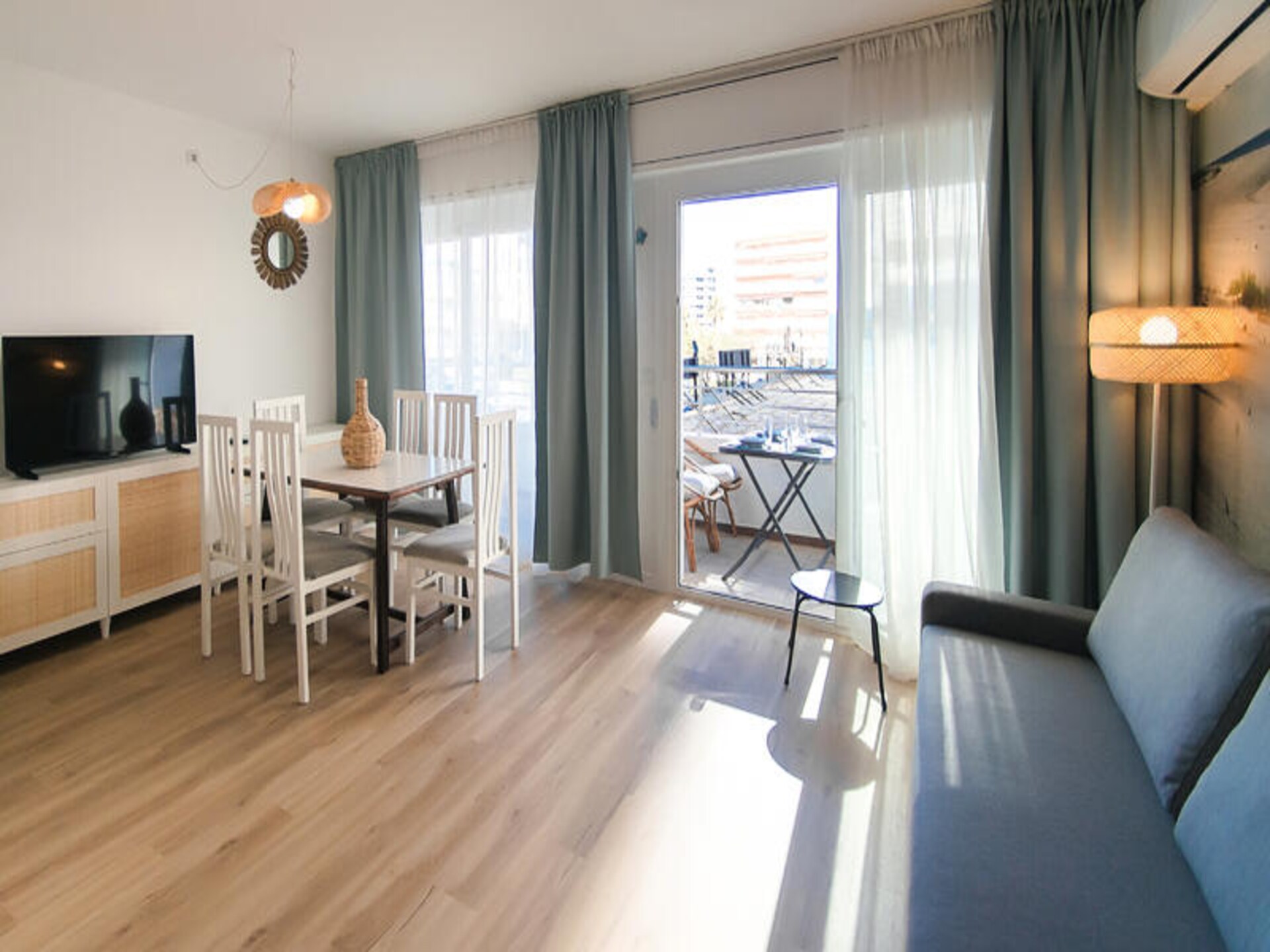 Stijlvol appartement met terras en zwembad in centrum Roses - foto 24