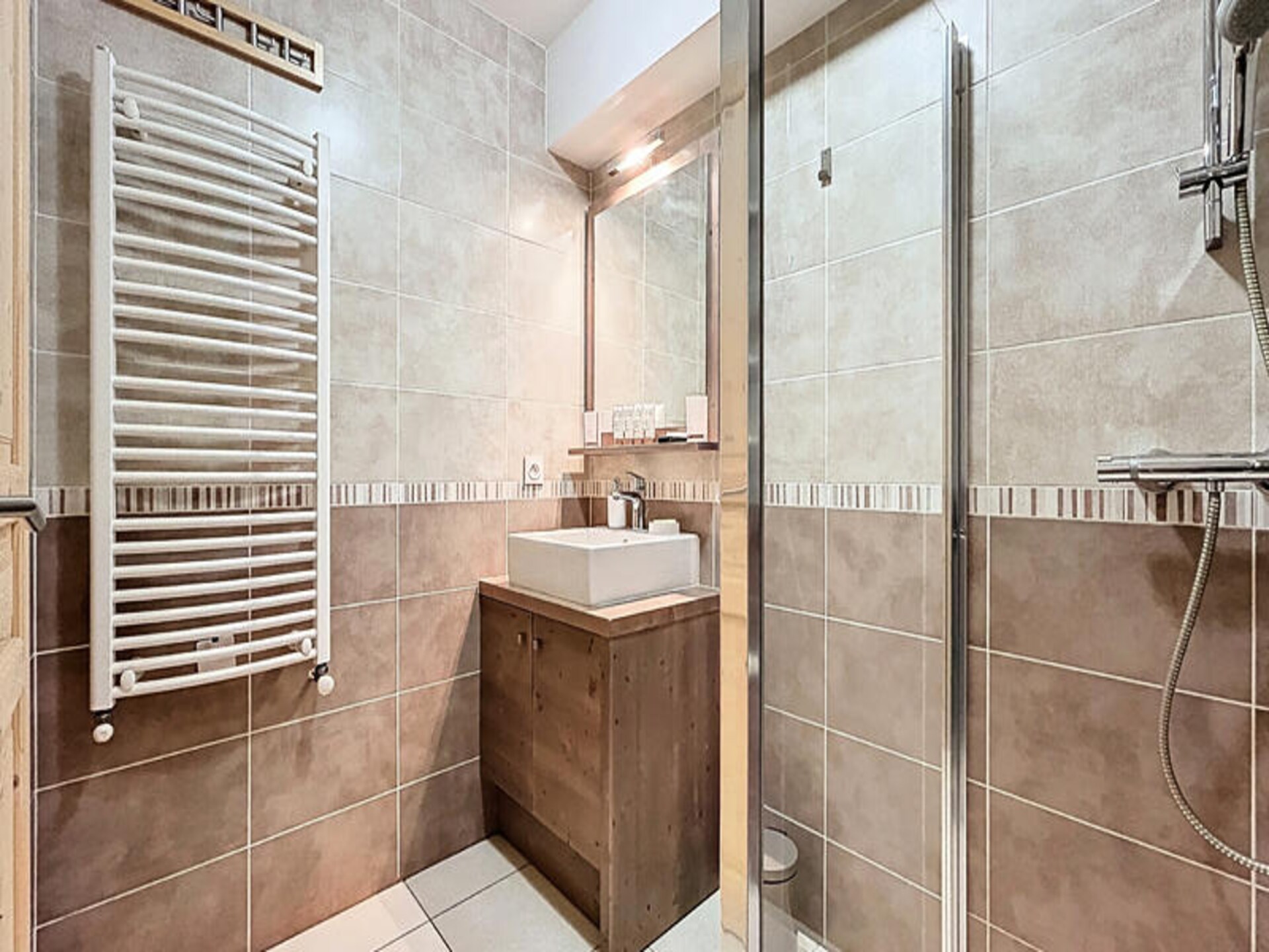 Modern appartement Les Gets, direct aan de piste voor 6 personen - foto 24