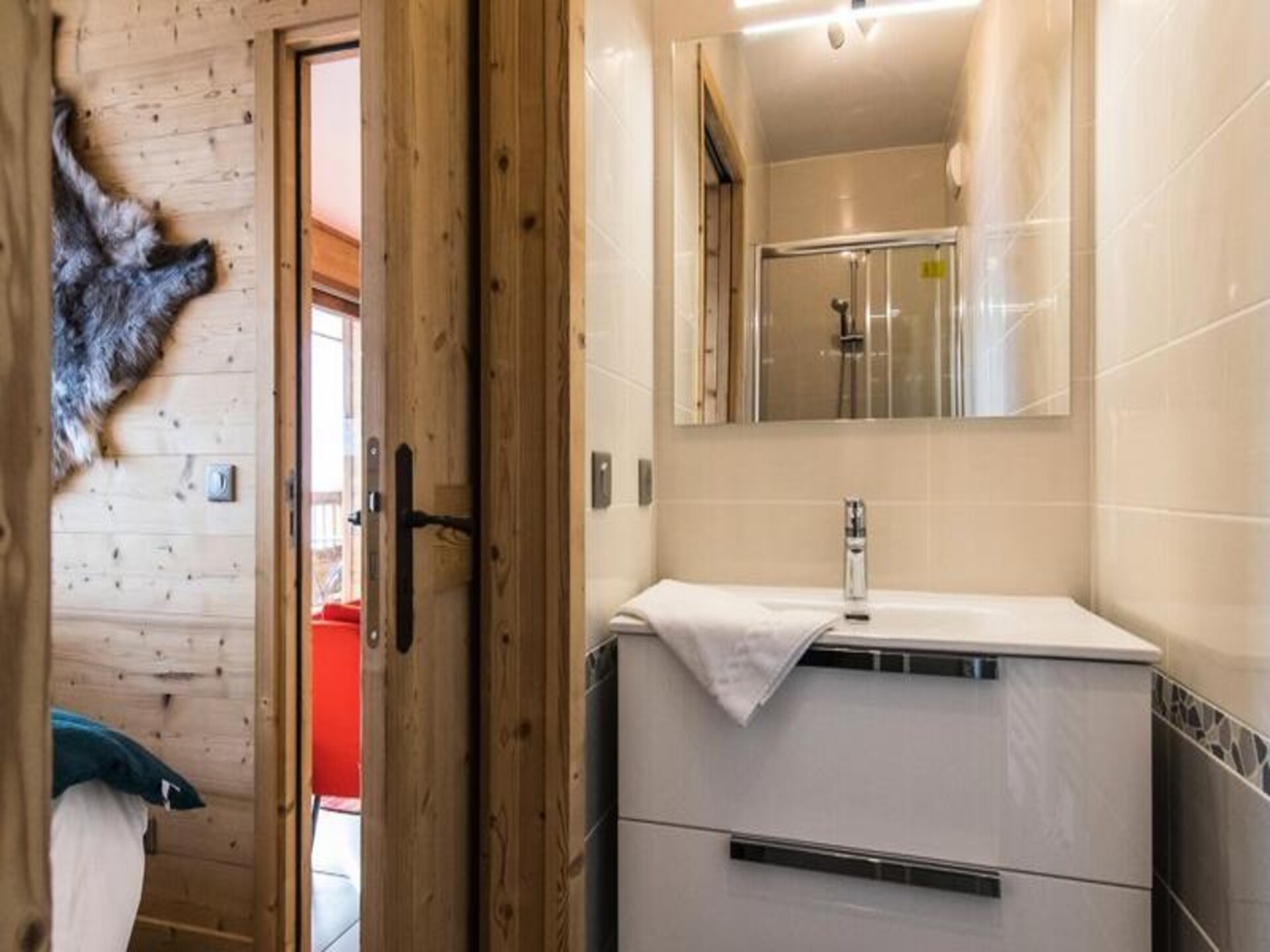 Prachtig skiappartement in La Toussuire met panoramisch uitzicht en ski-in/ski-out - foto 7