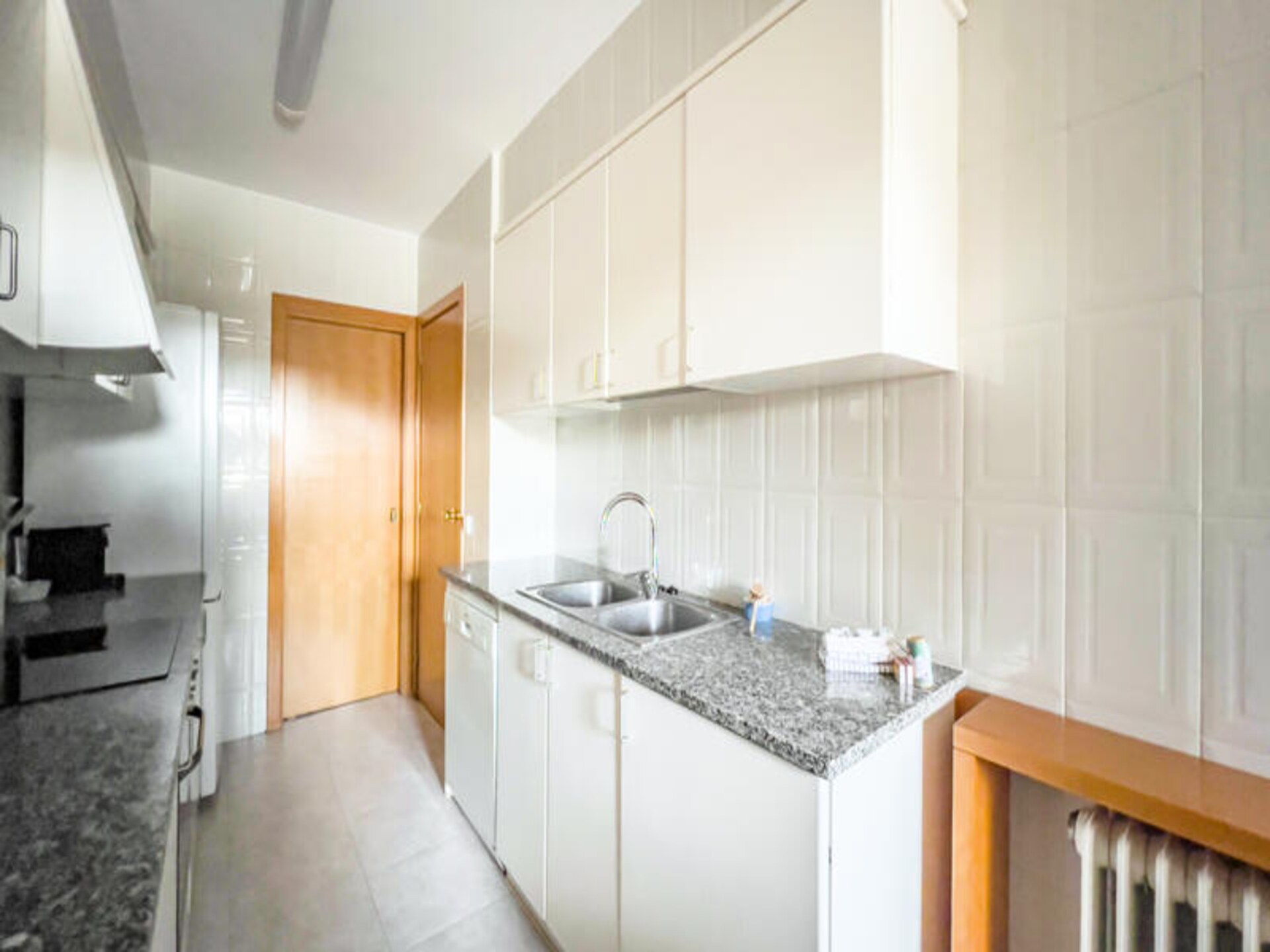 Ruim appartement met balkon vlakbij het Meer van Banyoles - foto 20
