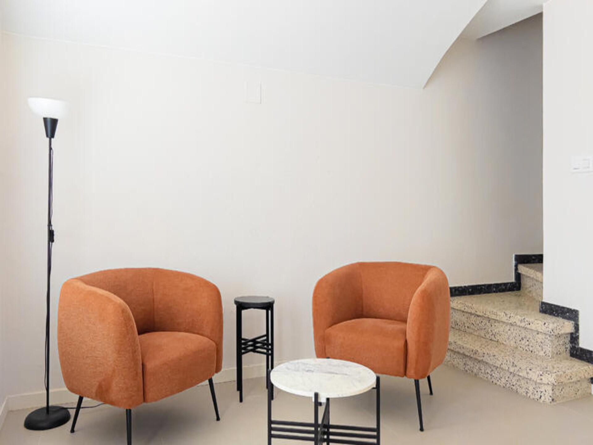 Stijlvol appartement aan levendig plein in Banyoles, vlakbij het meer - foto 3
