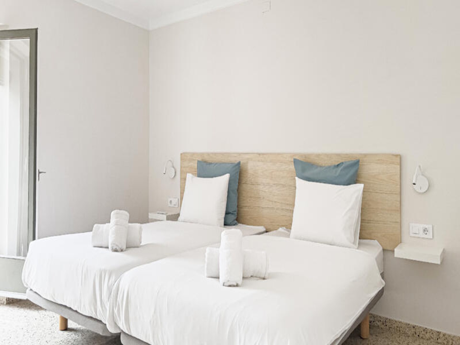 Stijlvol appartement aan levendig plein in Banyoles, vlakbij het meer - foto 18