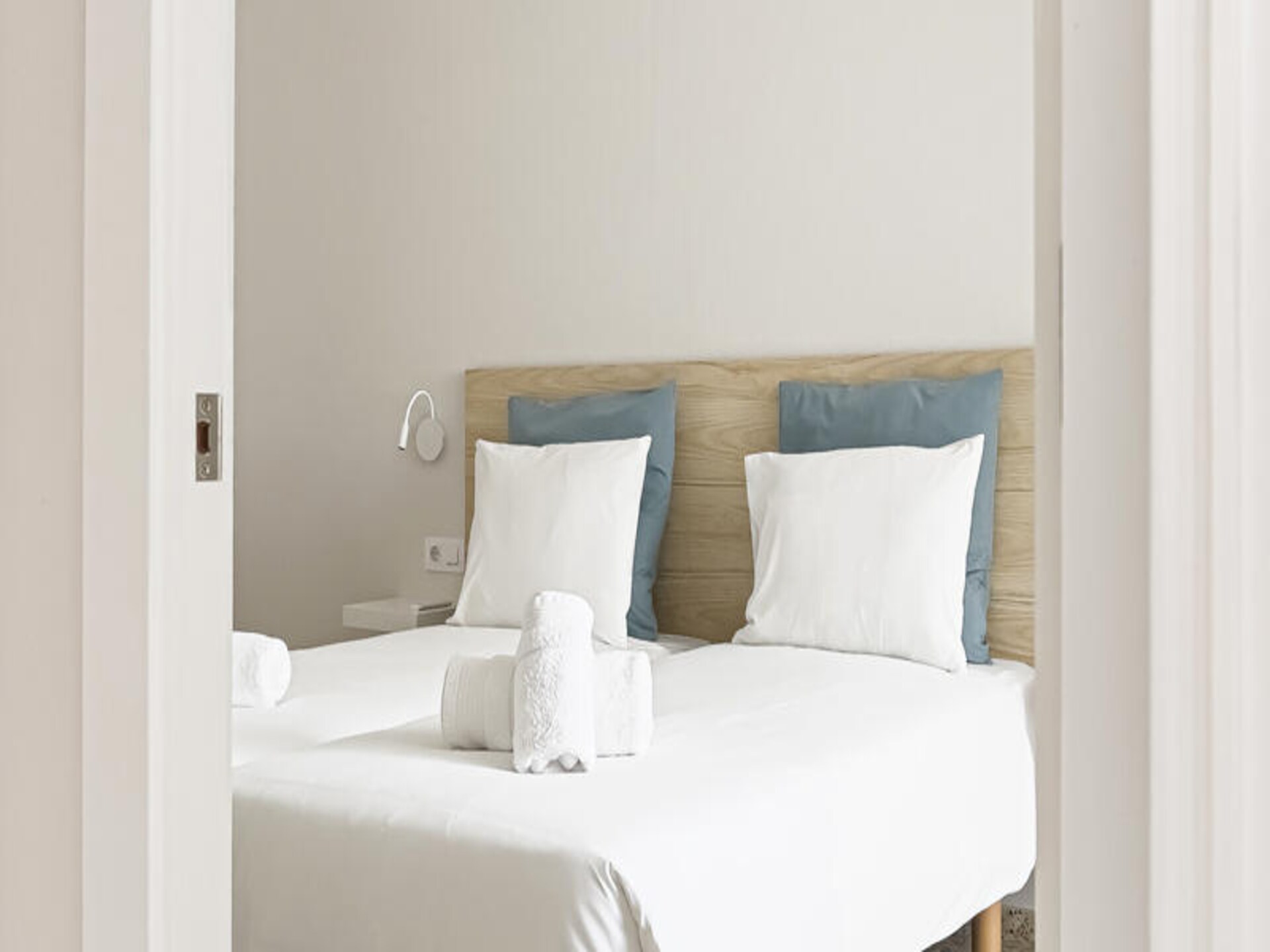 Stijlvol appartement aan levendig plein in Banyoles, vlakbij het meer - foto 19