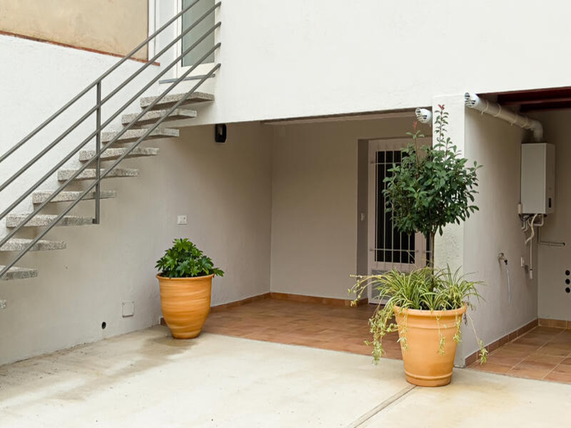 Stijlvol appartement aan levendig plein in Banyoles, vlakbij het meer - foto 37