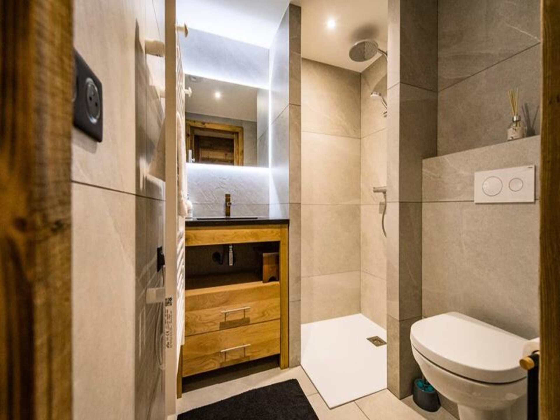 Ski-in/ski-out appartement voor 6 personen direct aan de piste in La Toussuire - foto 17