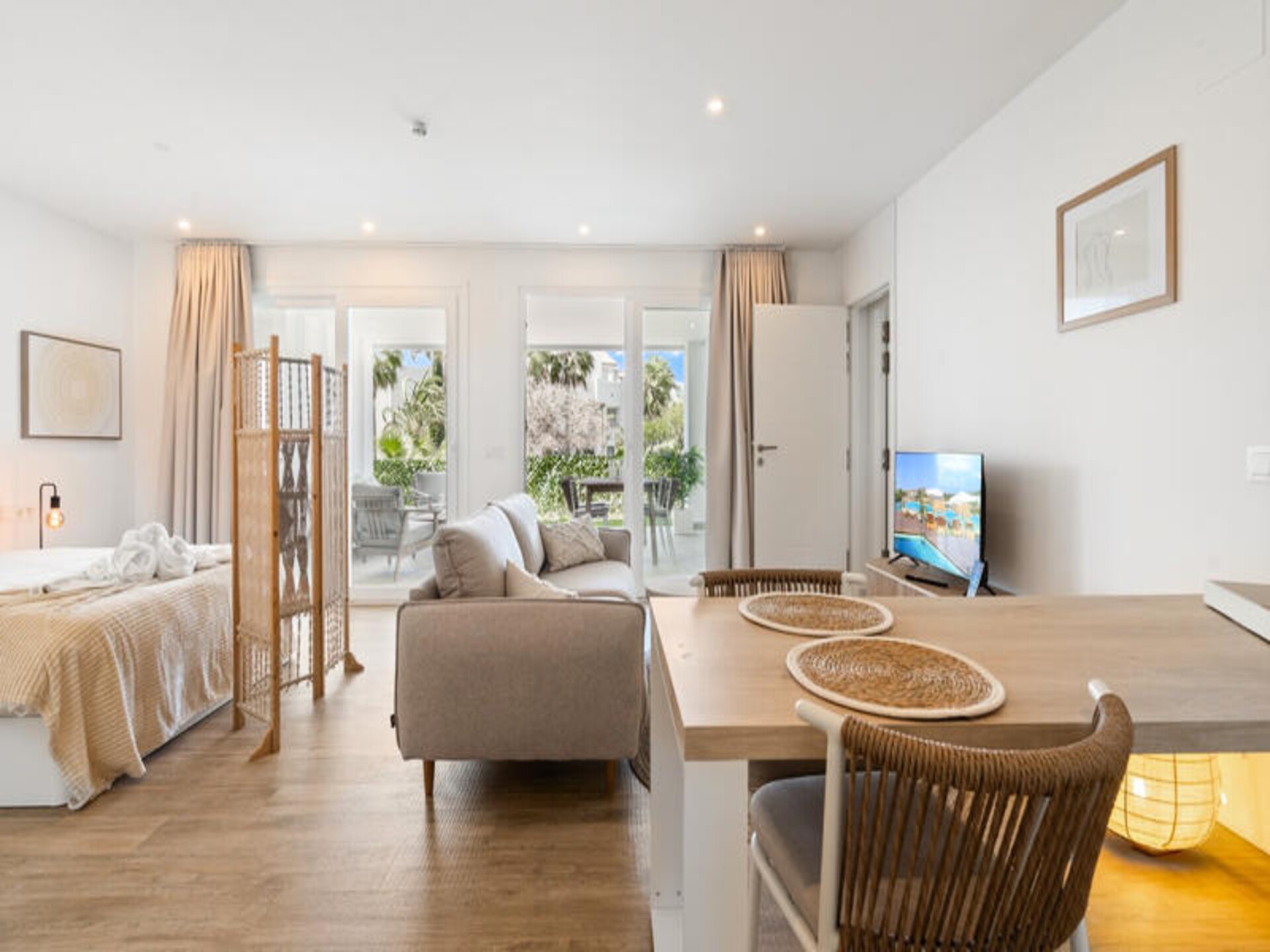 Stijlvol appartement aan de Crystal Lagoon in Casares - foto 12
