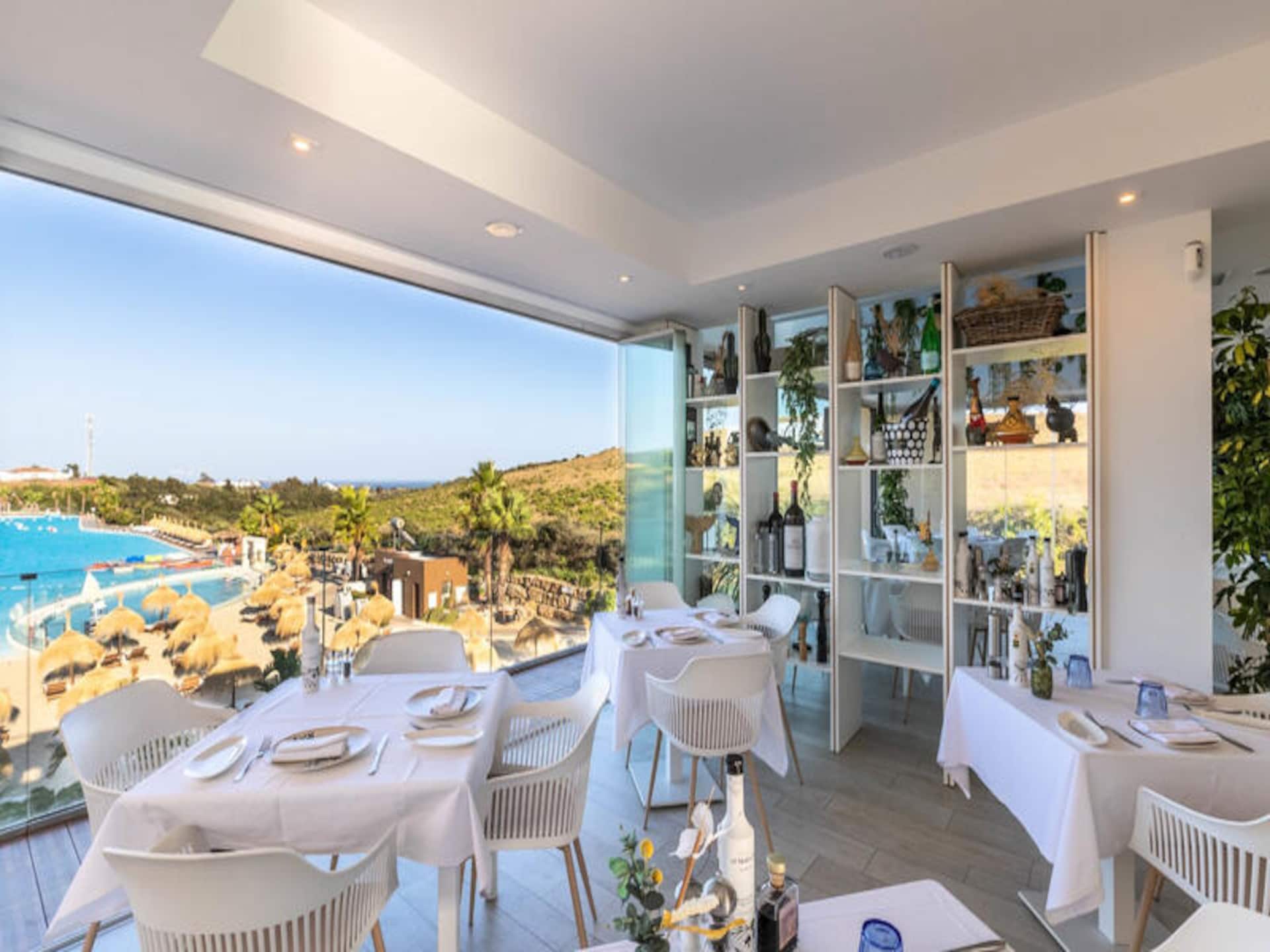 Stijlvol appartement aan de Crystal Lagoon in Casares - foto 25
