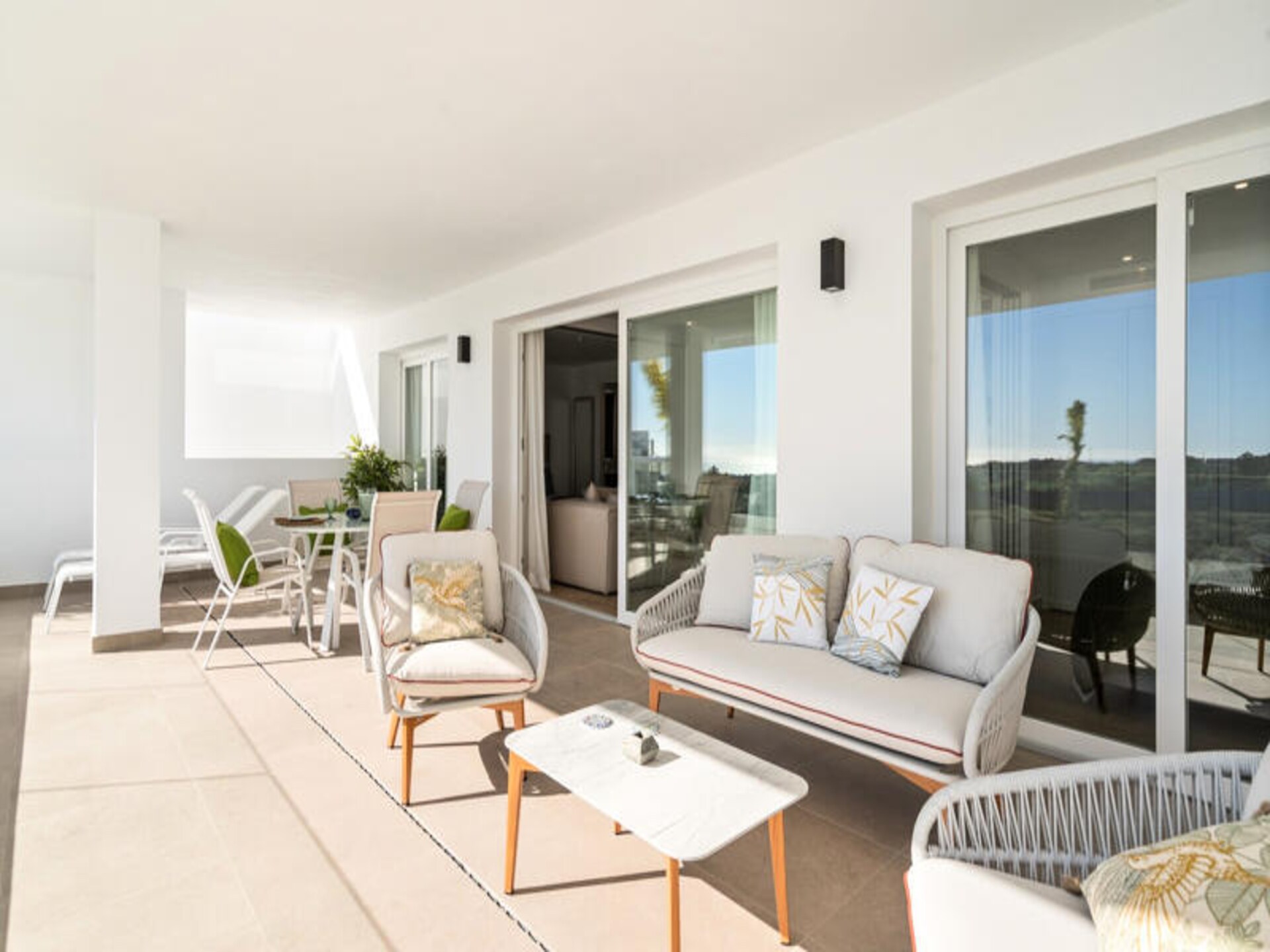 Stijlvol appartement nabij Crystal Lagoon in Casares - foto 4