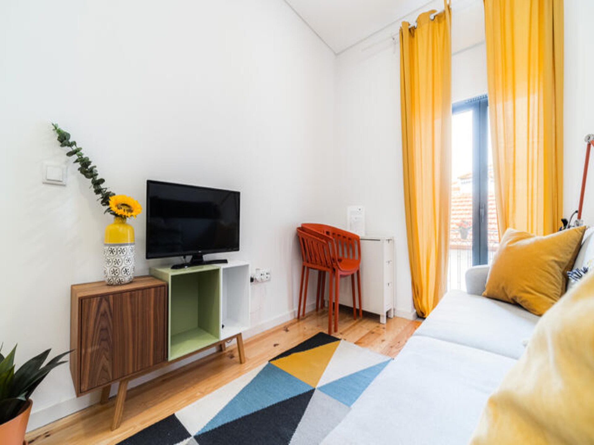 Stijlvol appartement voor 2 in hartje Porto, 50m² met airco en keuken - foto 7