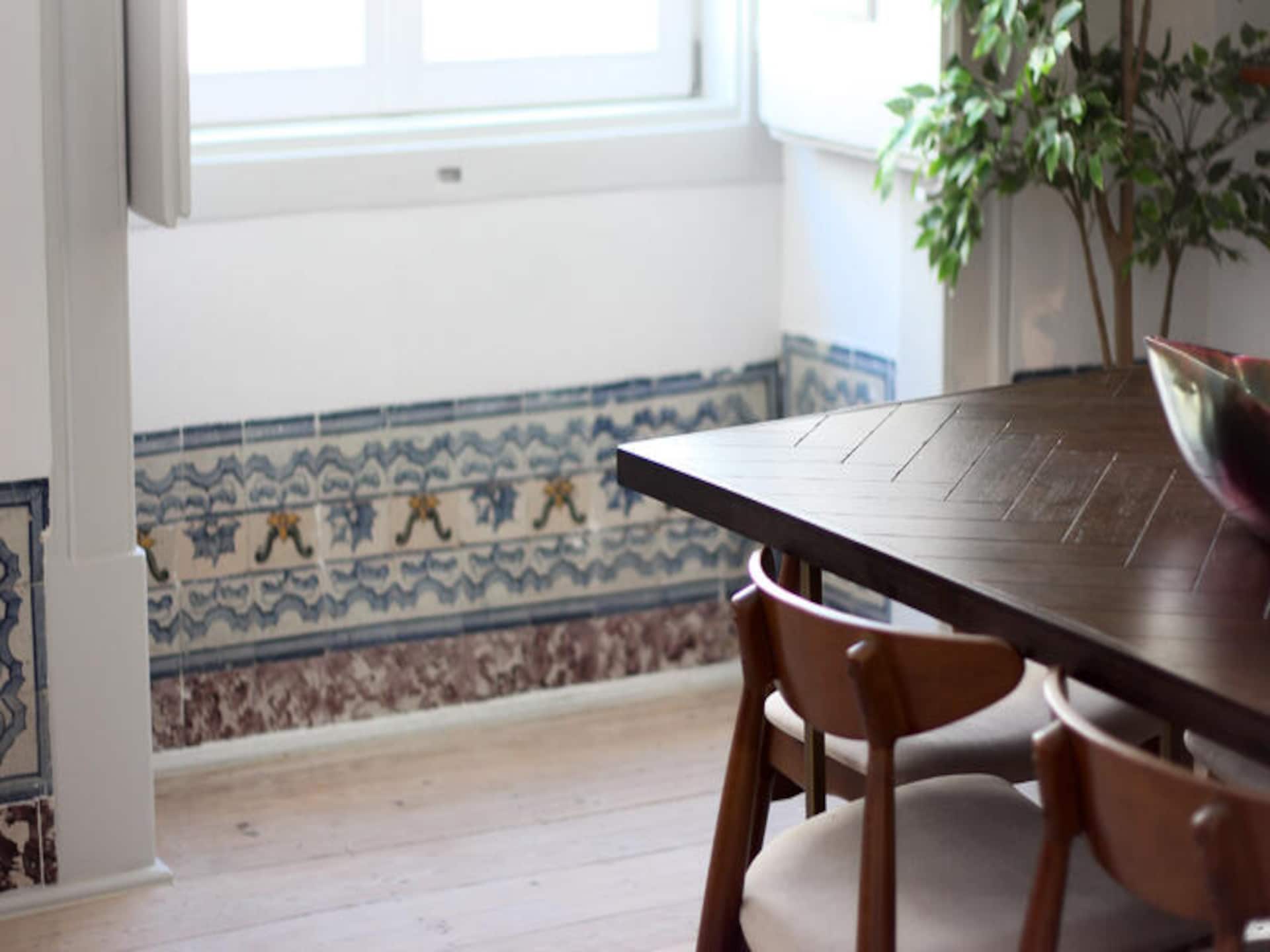Ruim appartement met 3 slaapkamers in het bruisende Chiado, vlakbij de Taag - foto 11
