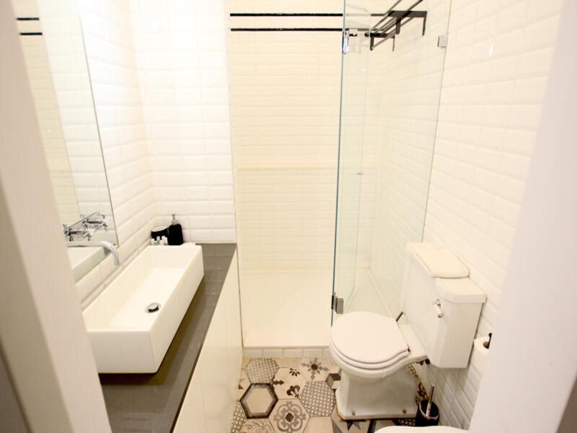 Ruim appartement met 3 slaapkamers in het bruisende Chiado, vlakbij de Taag - foto 26