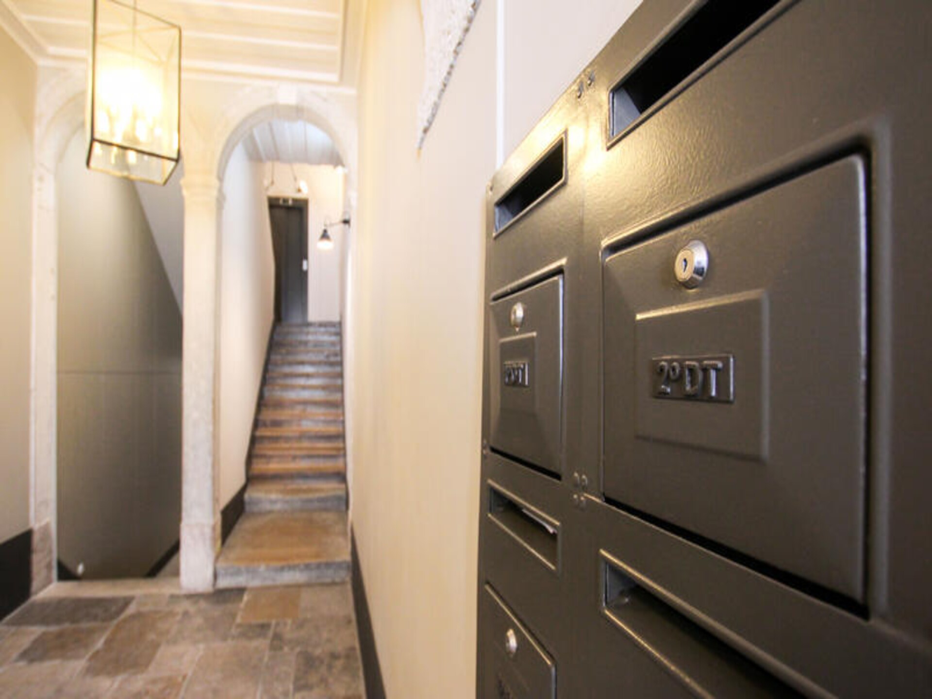 Ruim appartement met 3 slaapkamers in het bruisende Chiado, vlakbij de Taag - foto 36