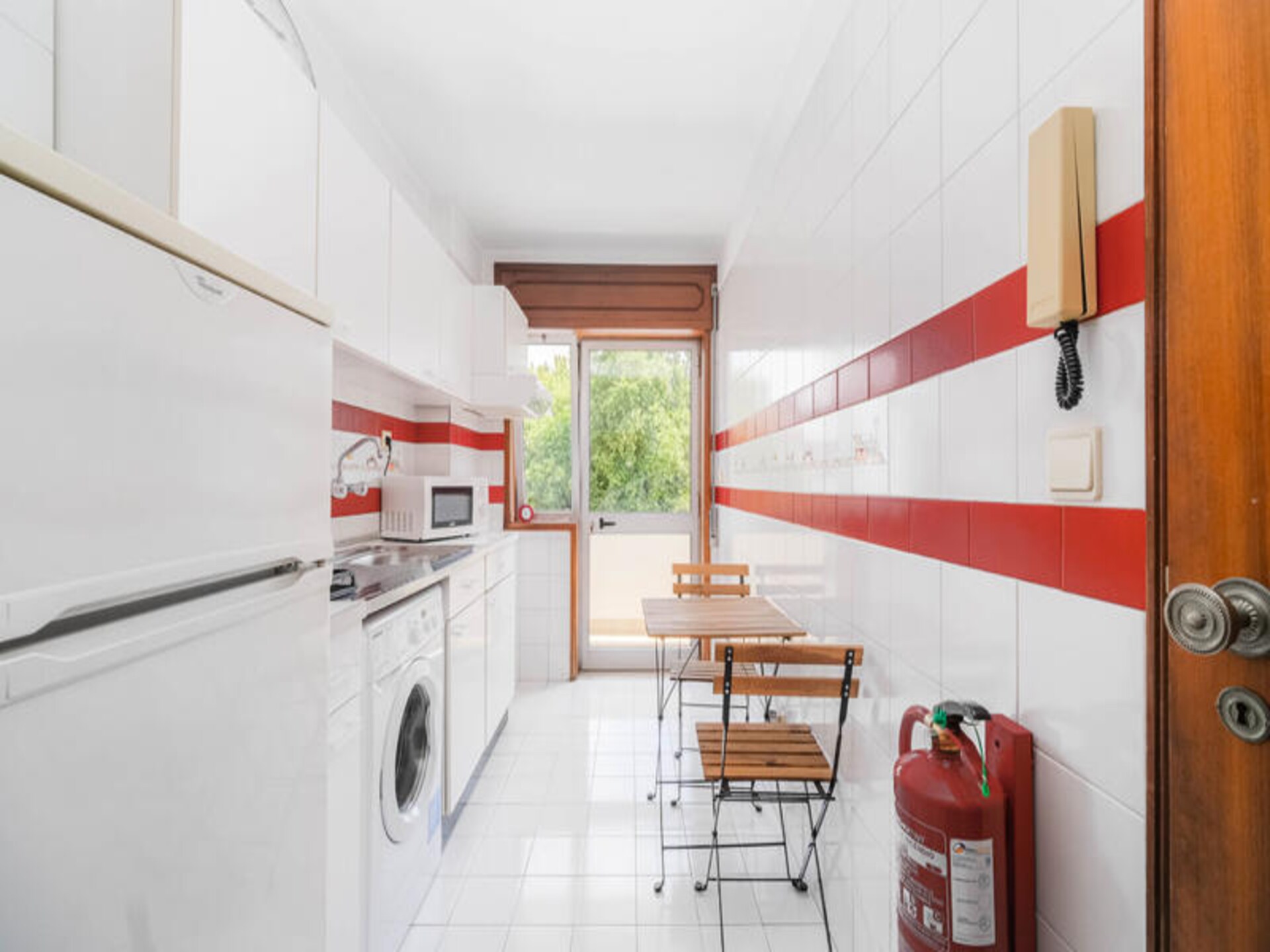 Knusse studio met balkon in bruisend Cedofeita, Porto - foto 10