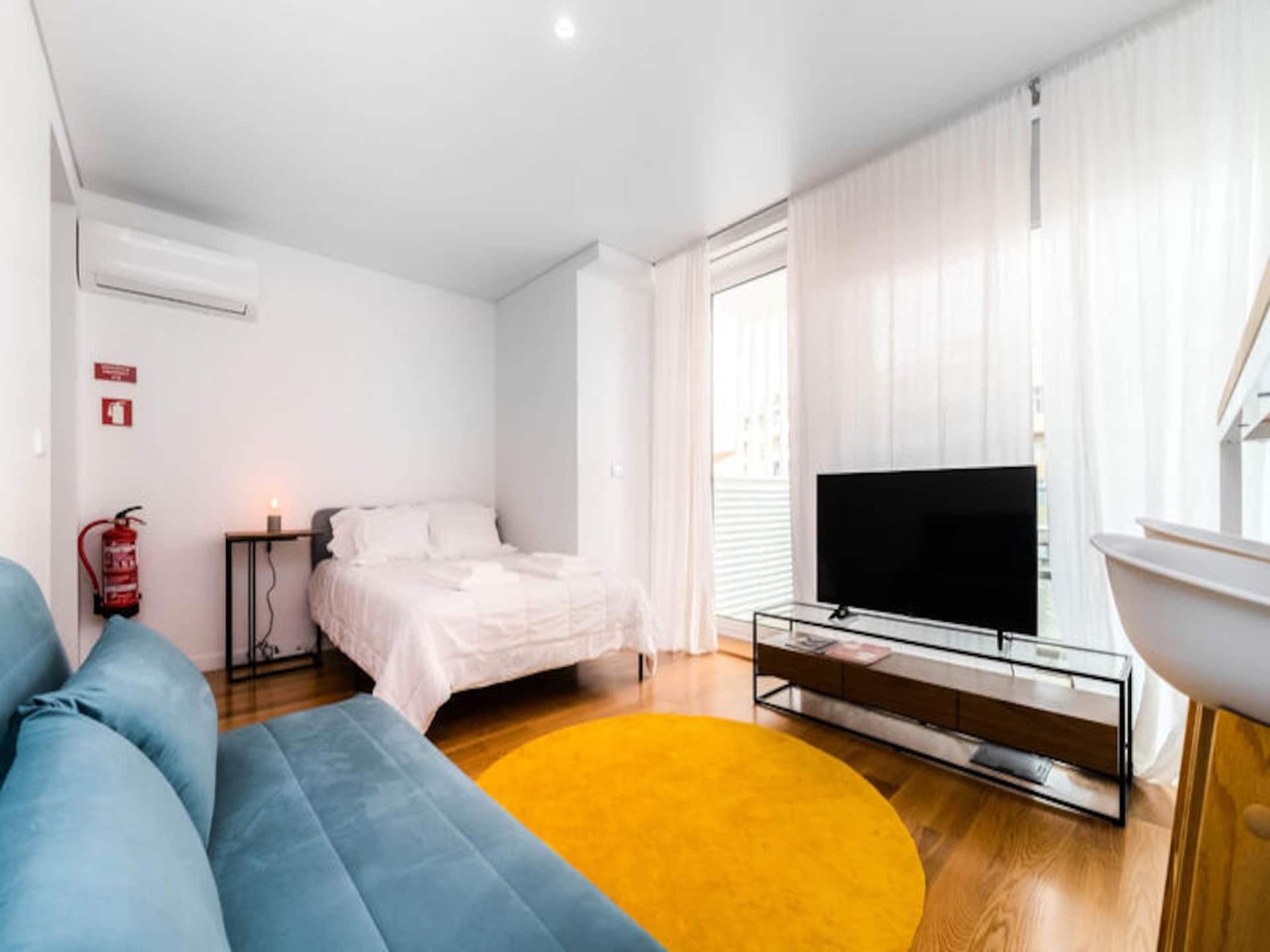 Knusse studio met balkon in hartje Porto, vlak bij metrostation Marquês - foto 3