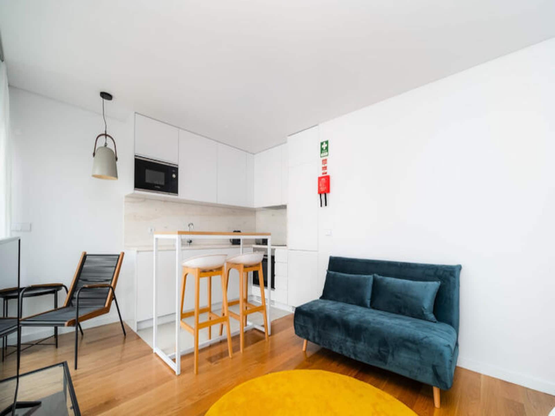 Knusse studio met balkon in hartje Porto, vlak bij metrostation Marquês - foto 12