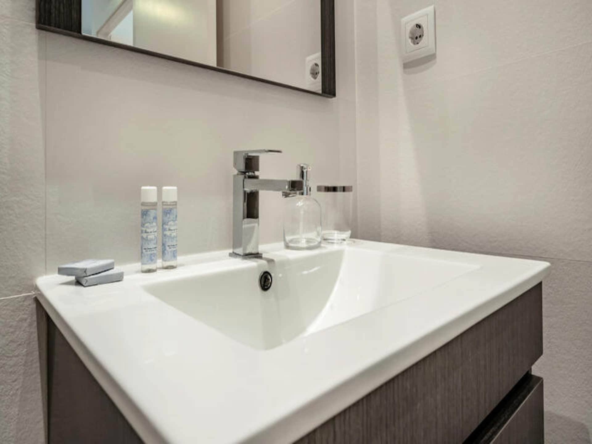 Knus appartement in het hart van Porto, vlakbij de Douro - foto 12