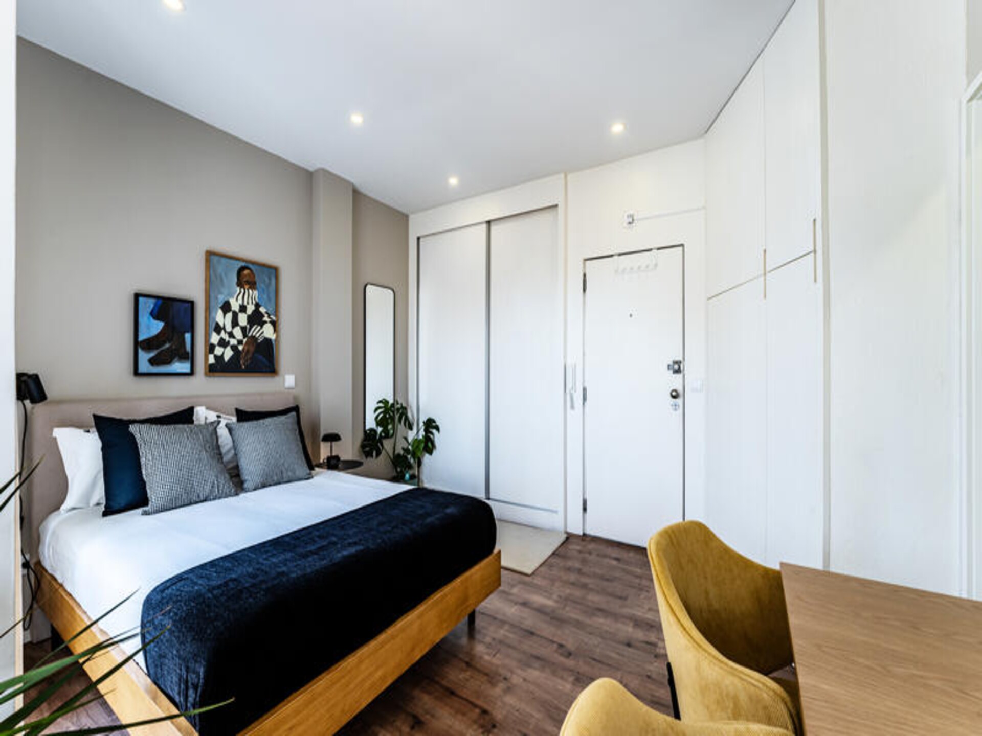 Lichtrijke studio met terras in het bruisende hart van Porto - foto 13