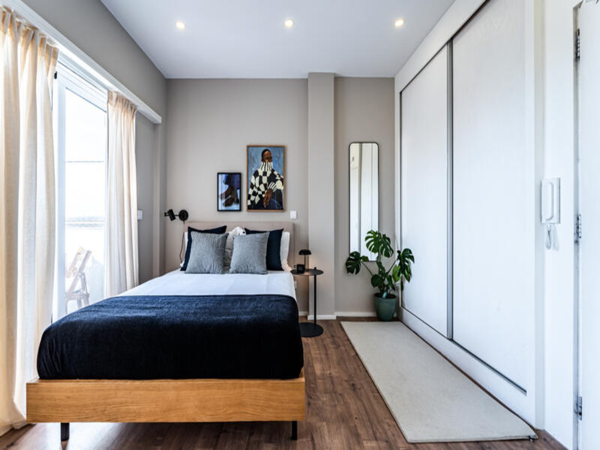 Lichtrijke studio met terras in het bruisende hart van Porto - foto 14