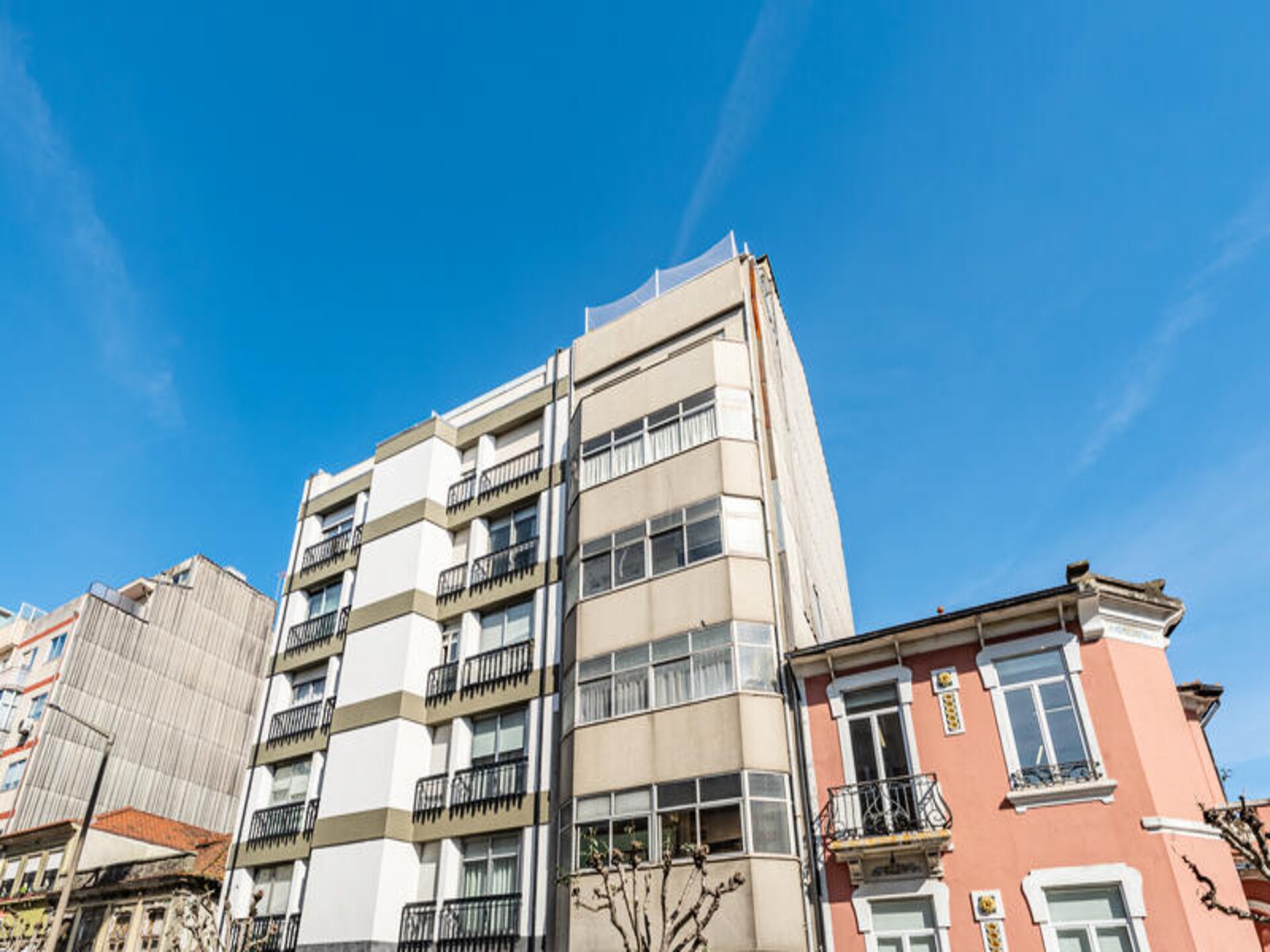 Lichtrijke studio met terras in het bruisende hart van Porto - foto 15