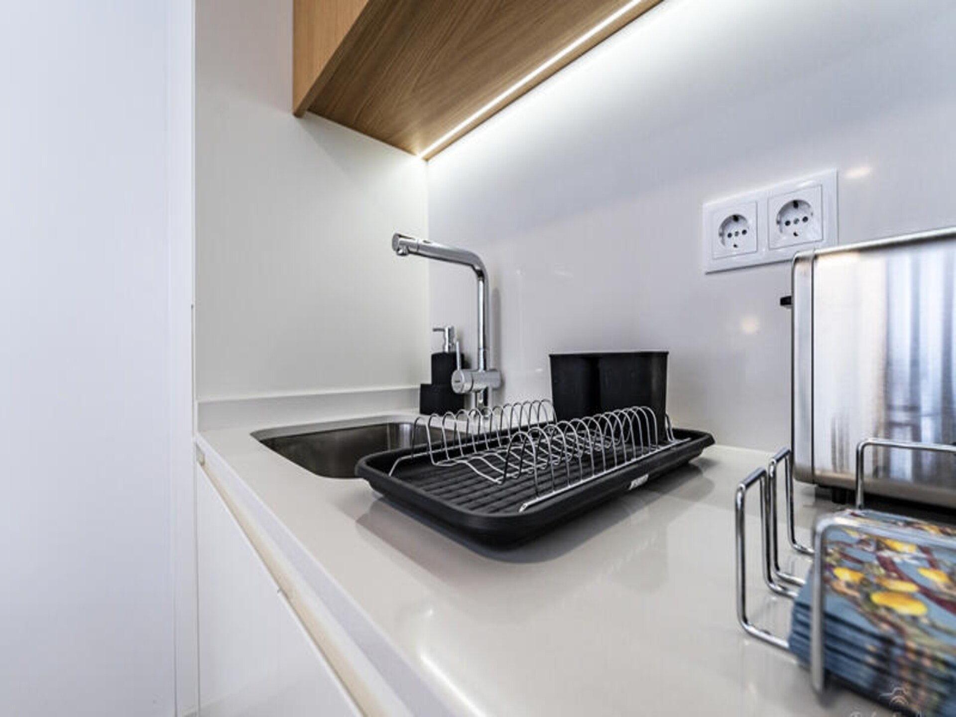 Knus appartement in hartje Porto met balkon en airco - foto 12