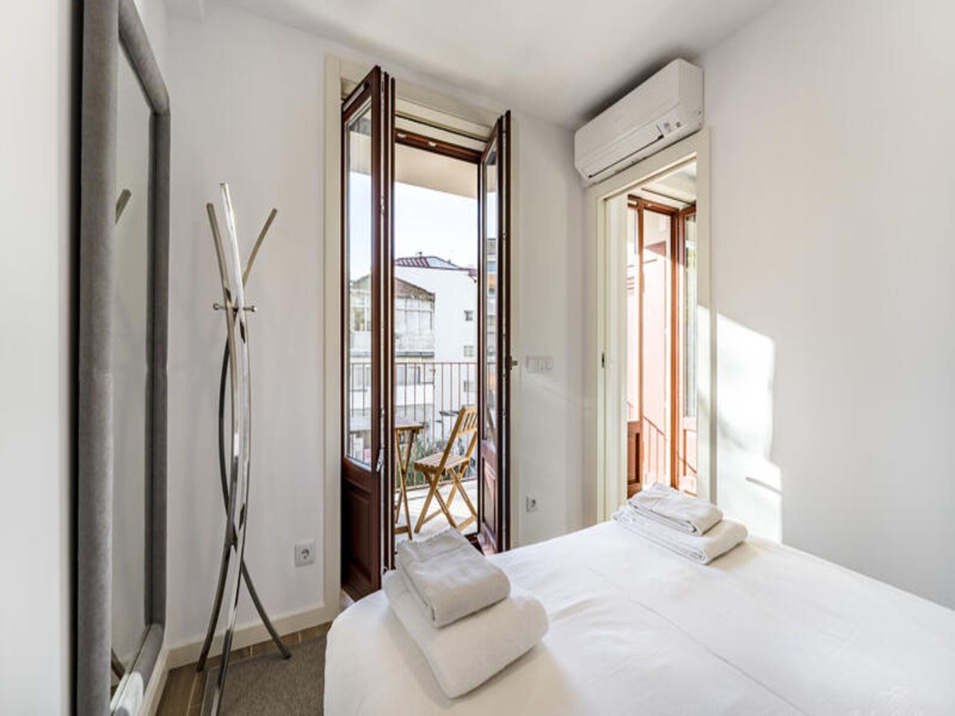 Knus appartement in hartje Porto met balkon en airco - foto 13